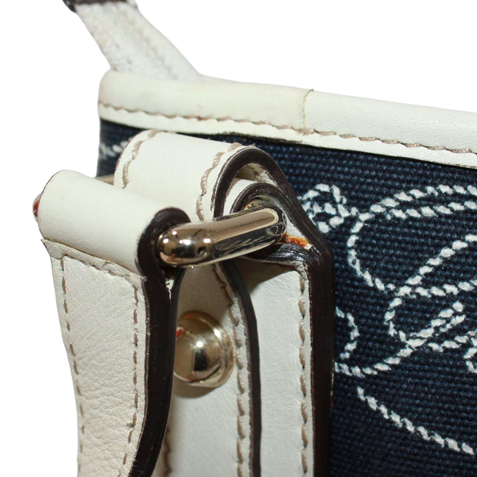 Gucci Navy White Canvas Leather Shoulder Bag (Pre-Owned)