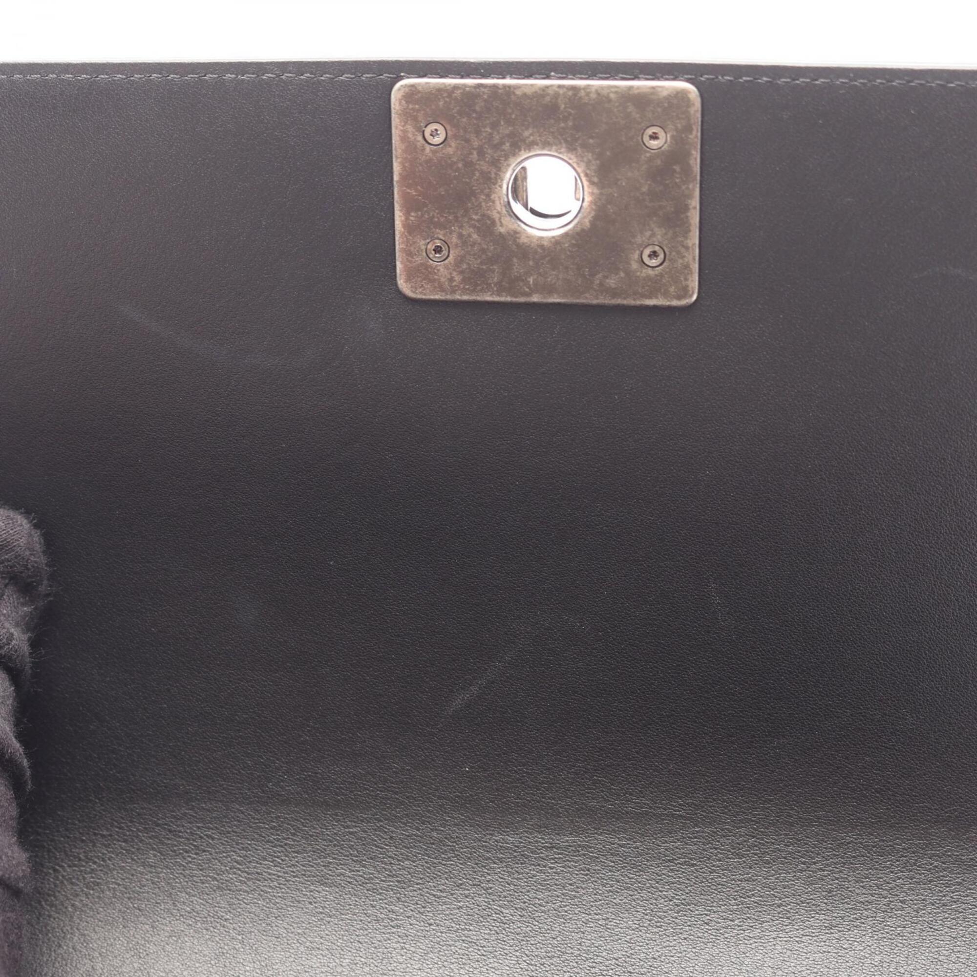 Chanel Black Leather Handbag Shoulder Bag (Pre-Owned)