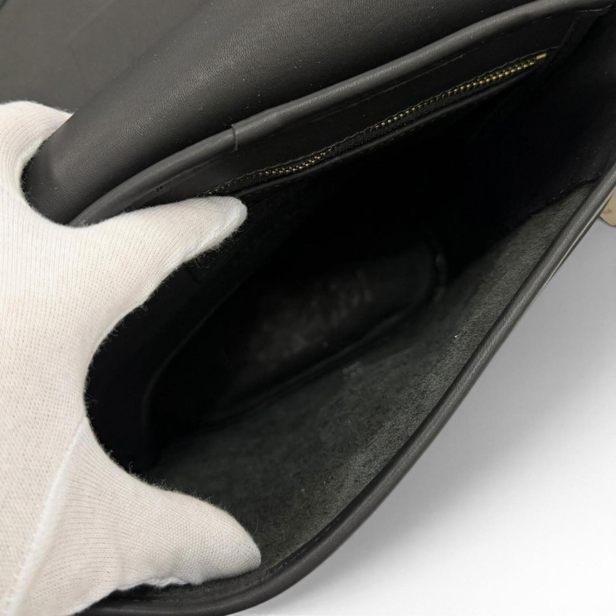 Coach Black Leather Shoulder Bag (Pre-Owned)
