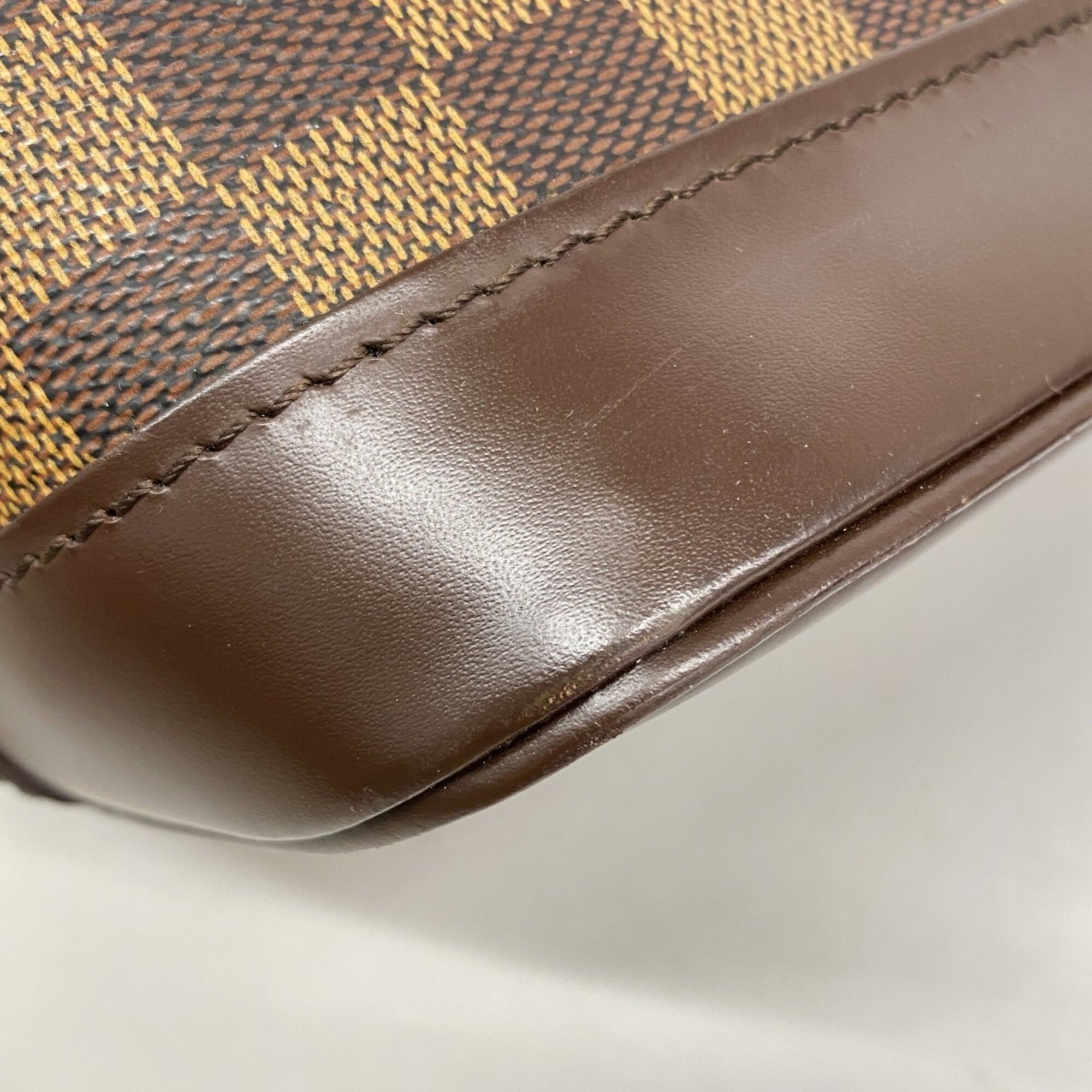 Louis Vuitton Ebene Handbag (Pre-Owned)