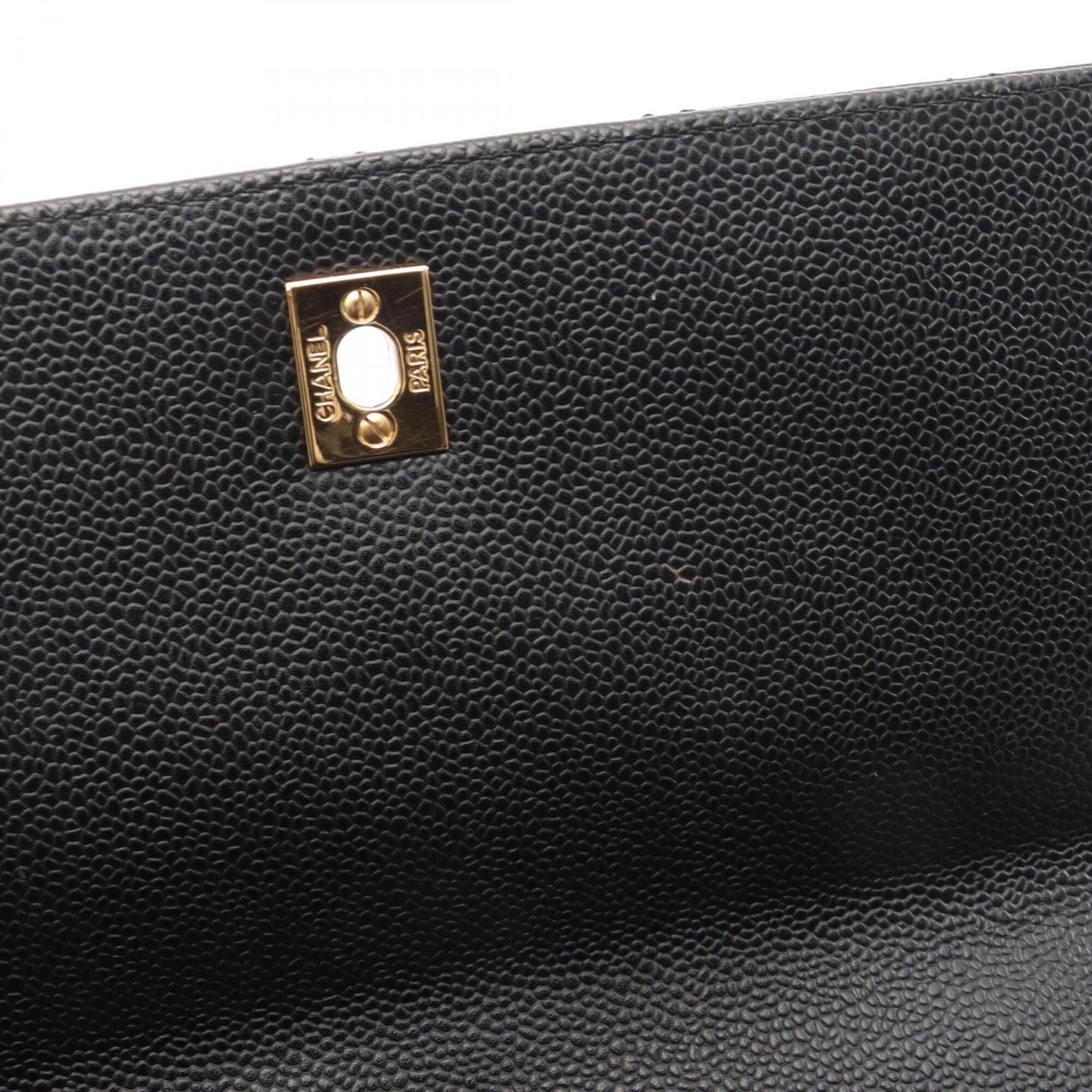 Chanel Black Grained Calfskin Handbag (Pre-Owned)