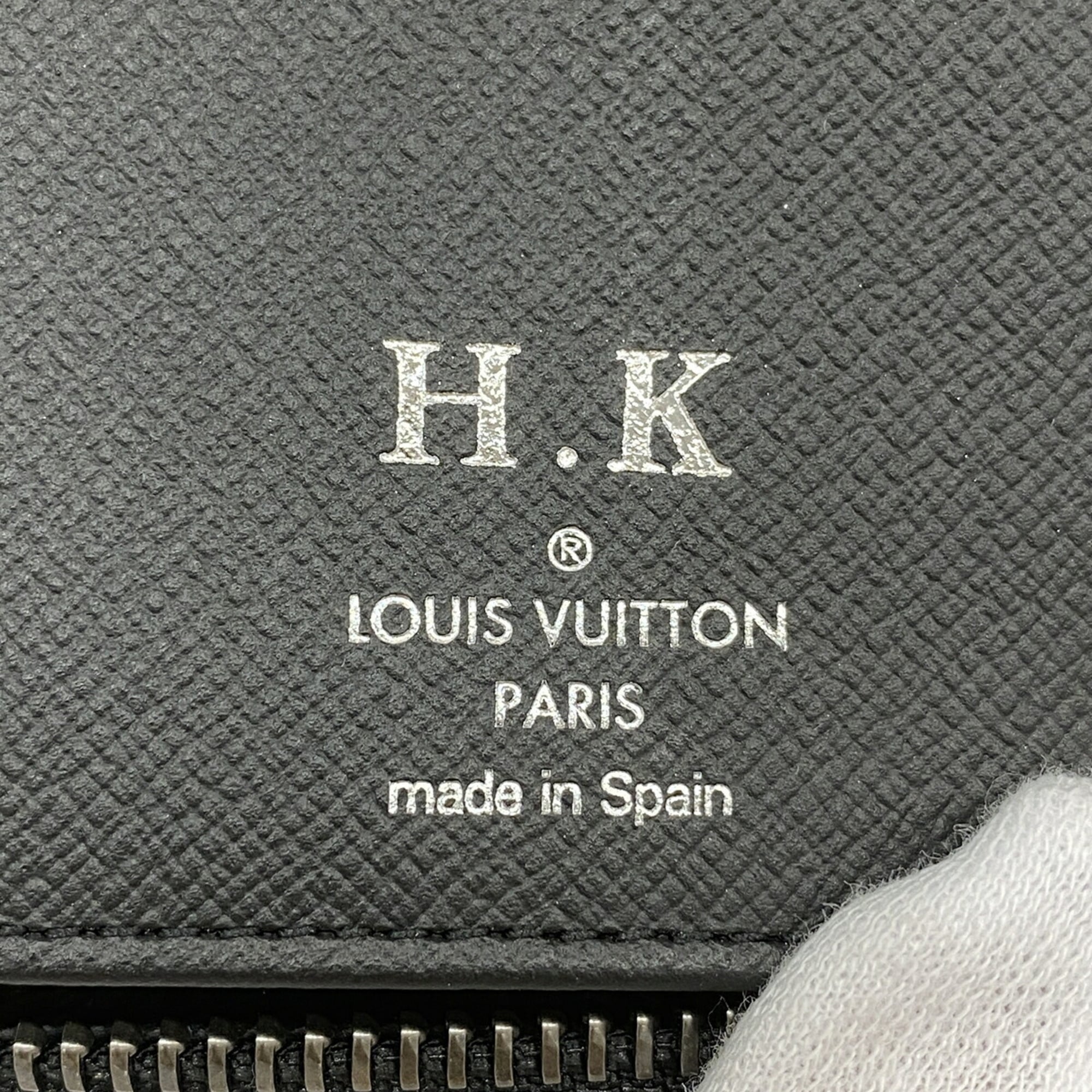 Louis Vuitton Black Long Wallet (Bi-Fold) (Pre-Owned)