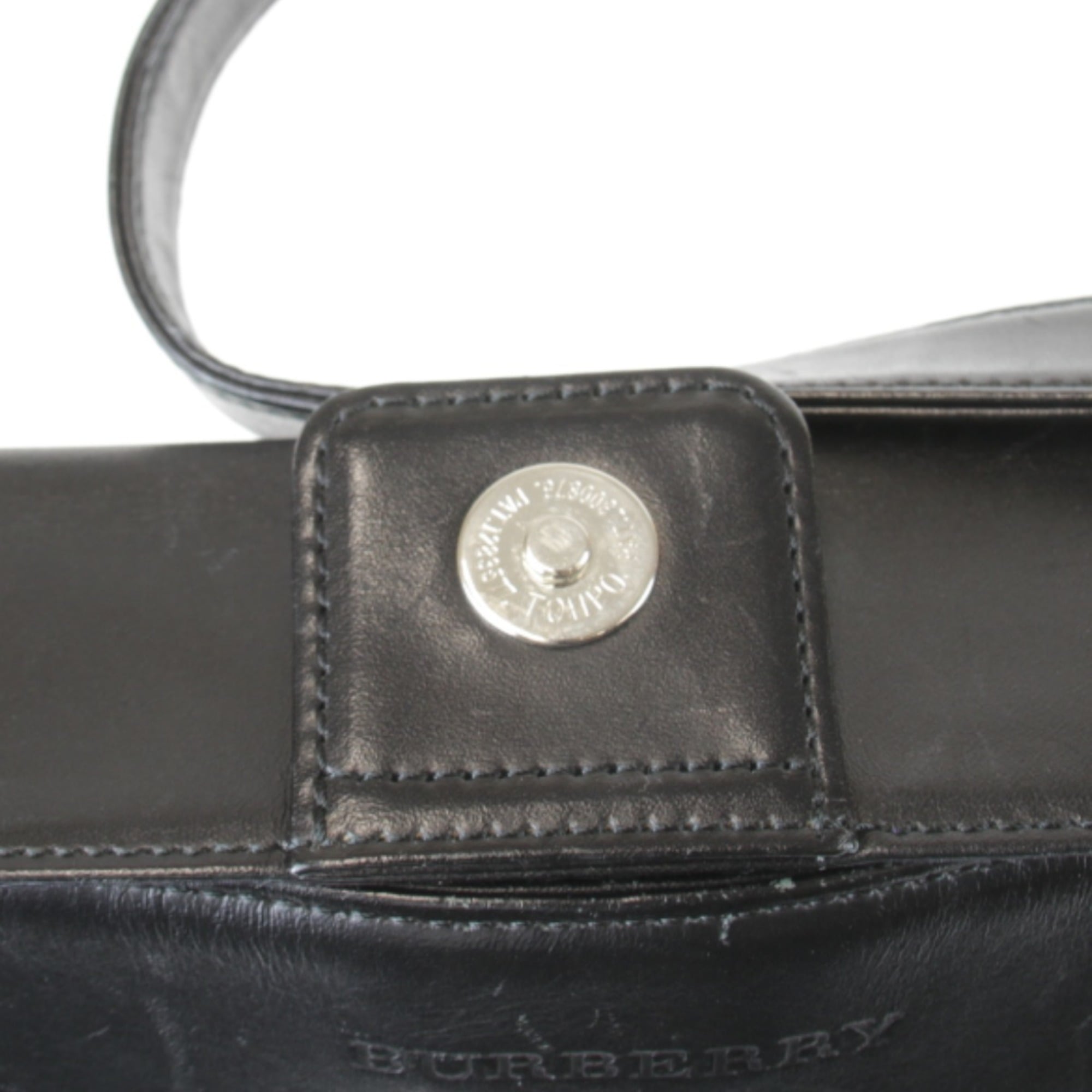 Burberry Black Nylon Leather Shoulder Bag (Pre-Owned)