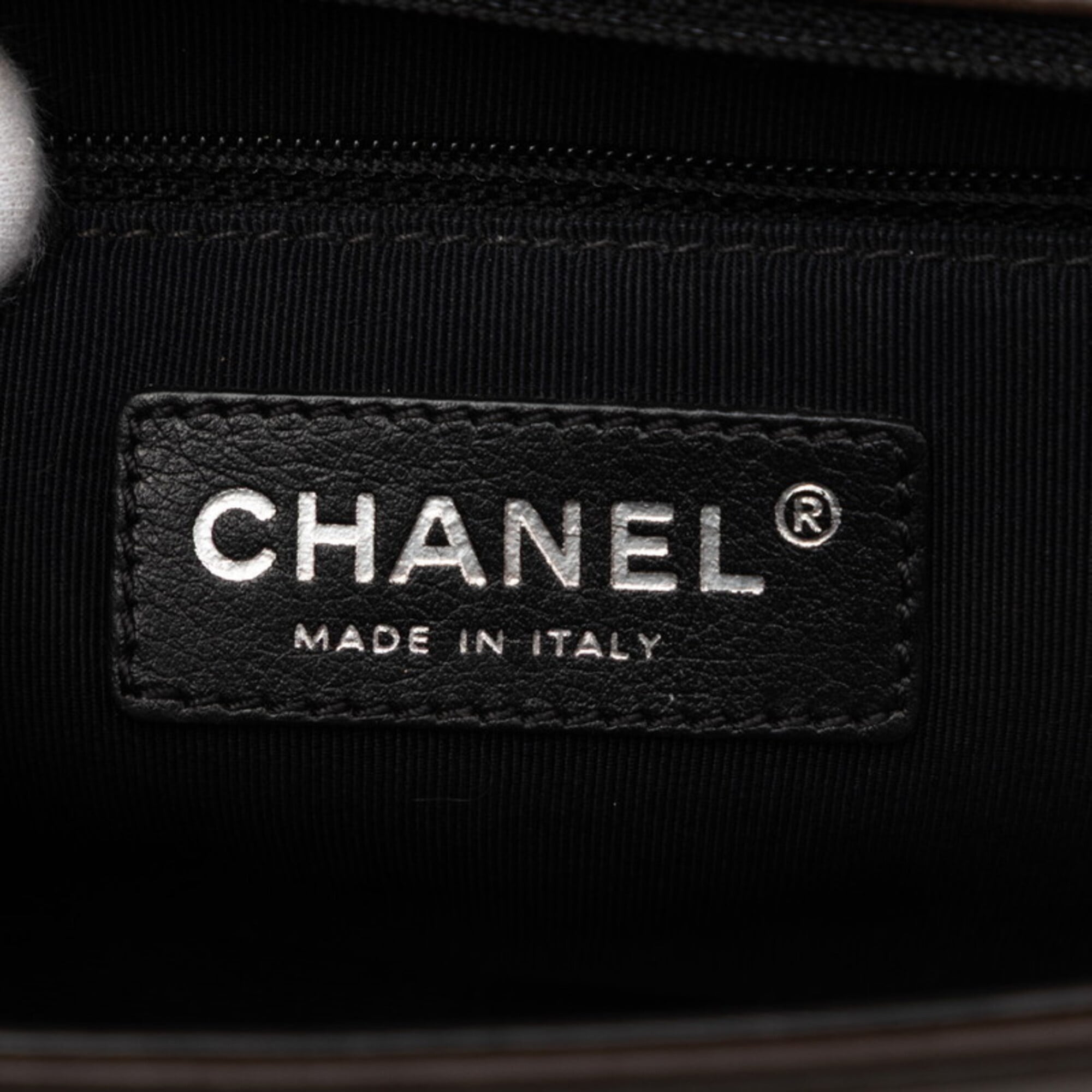 Chanel Black Brown Leather Shoulder Bag (Pre-Owned)