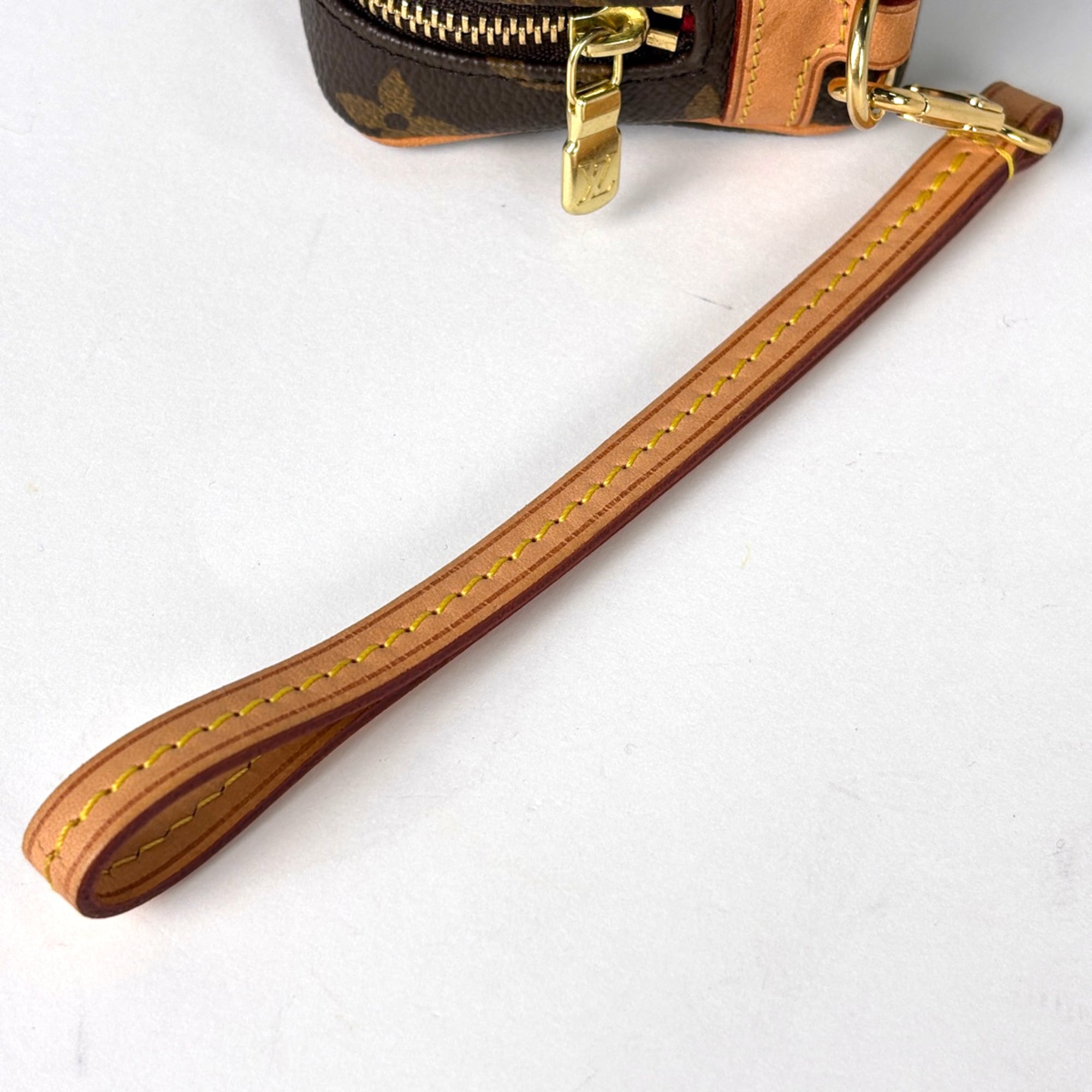Louis Vuitton Brown Monogram Pouch (Pre-Owned)