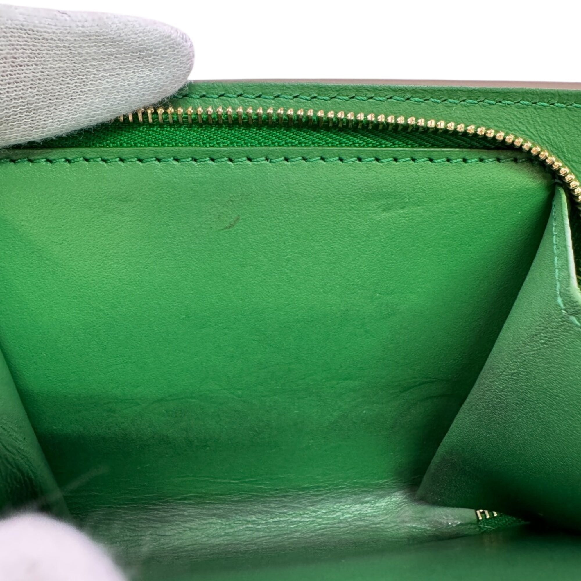 Loewe Beige Green Leather Wallet (Bi-Fold) (Pre-Owned)