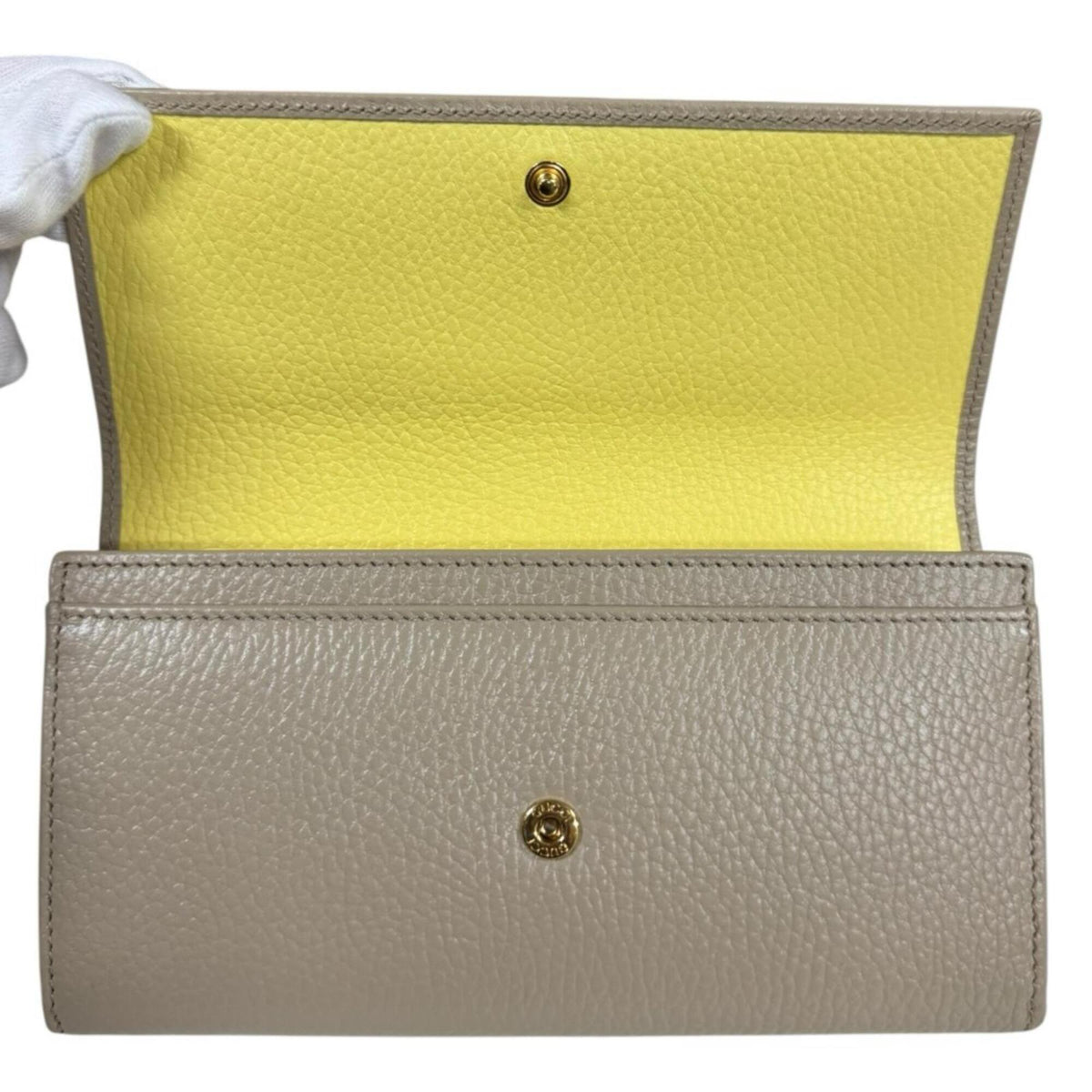 Gucci Beige Purple Yellow Leather Coin Purse/Coin Case (Pre-Owned)