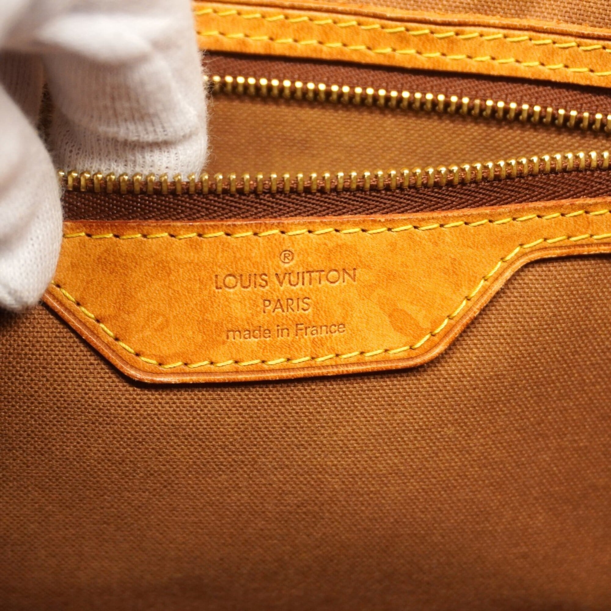 Louis Vuitton Brown Tote Bag (Pre-Owned)