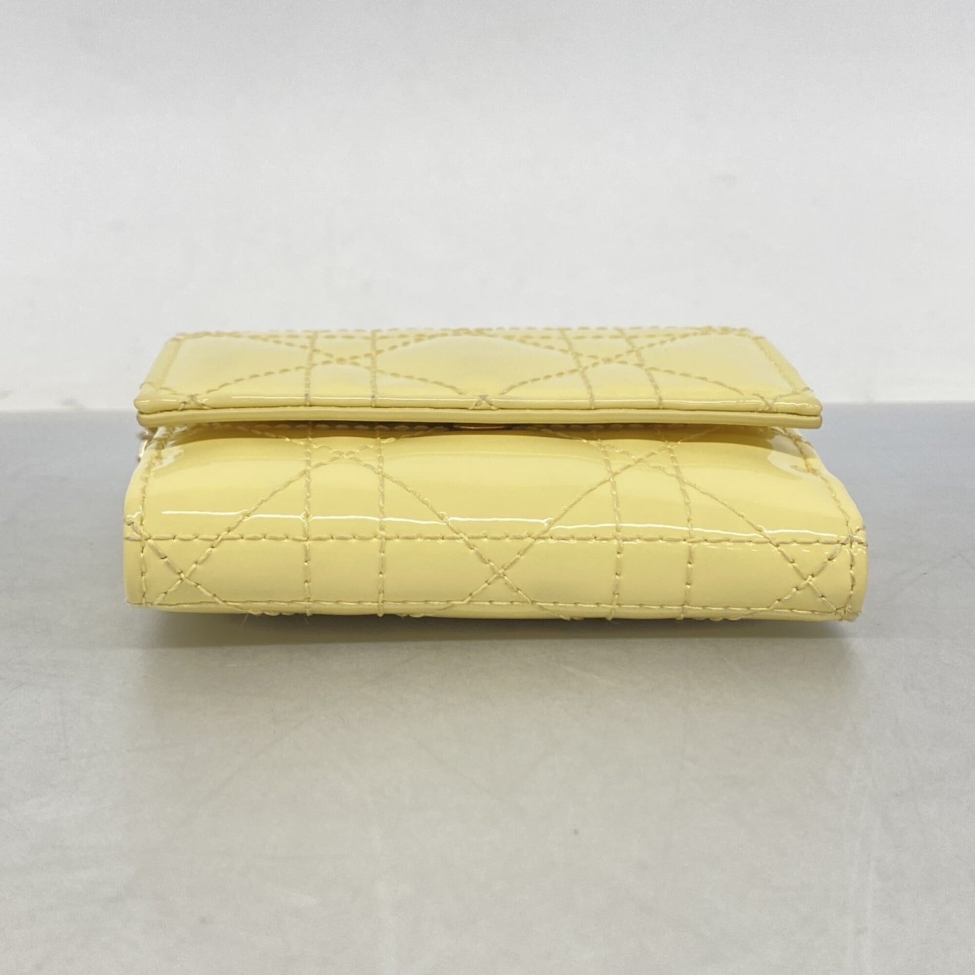 Christian Dior Ivory Wallet (Tri-Fold) (Pre-Owned)