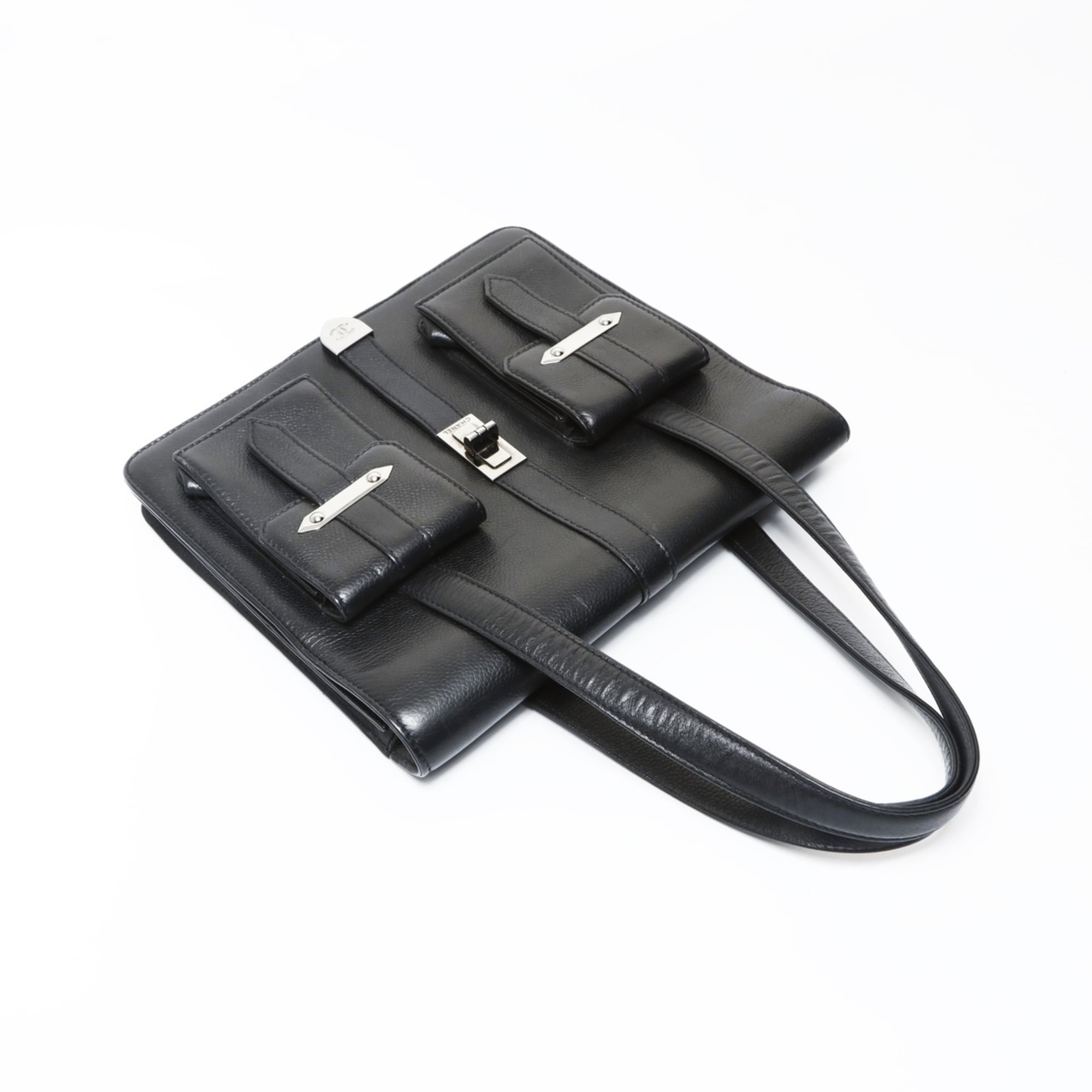 Chanel 2.55 Black Leather Shoulder Bag (Pre-Owned)