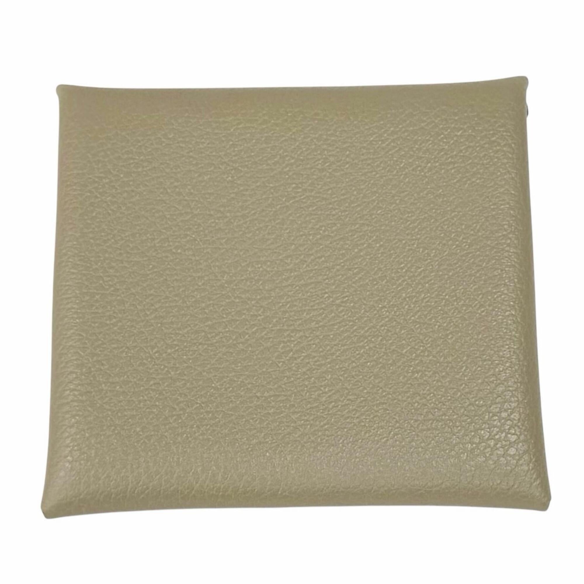 Hermes Bastia Beige Evercalf Leather Coin Purse/Coin Case (Pre-Owned)
