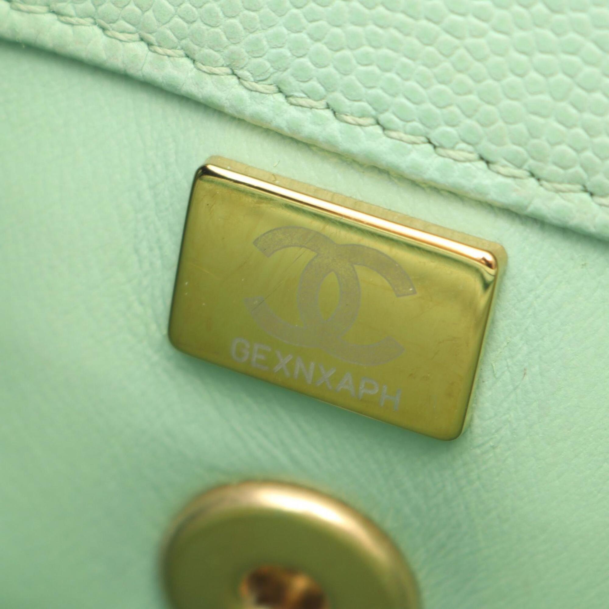 Chanel Green Grained Calfskin Handbag (Pre-Owned)
