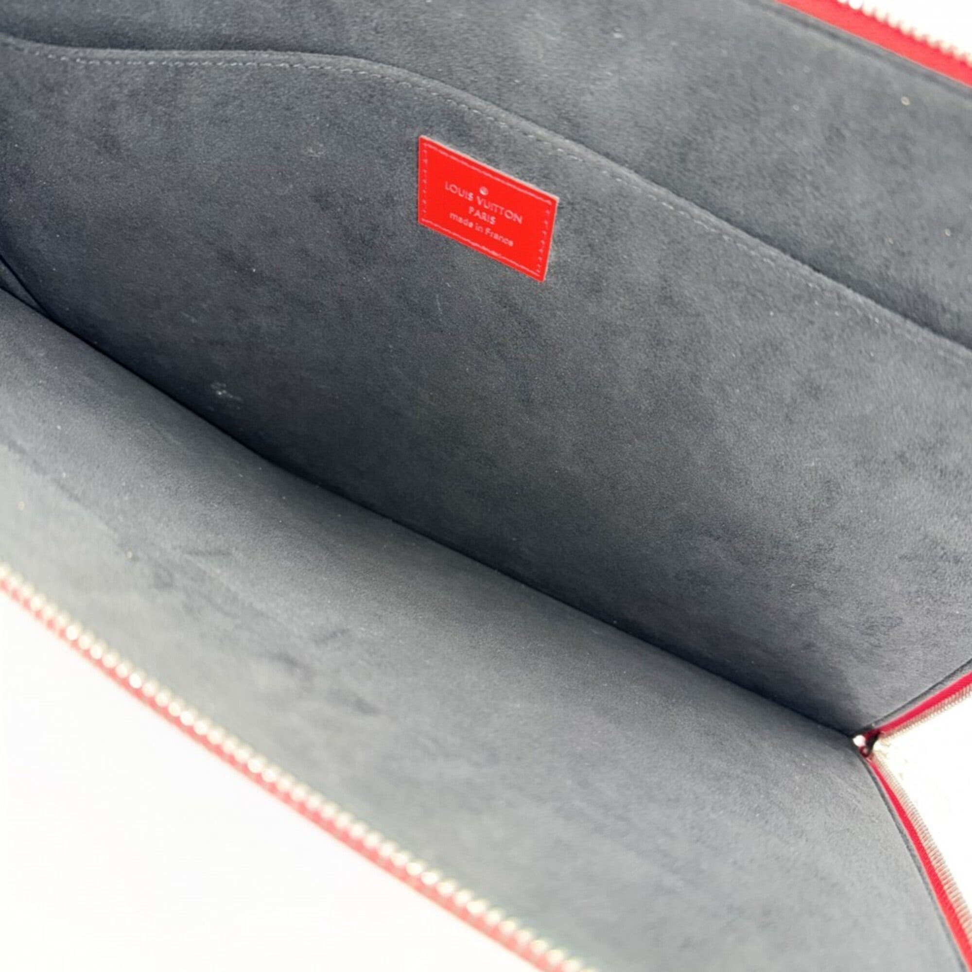 Louis Vuitton Red Color White Epi Leather Clutch Bag Pochette (Pre-Owned)