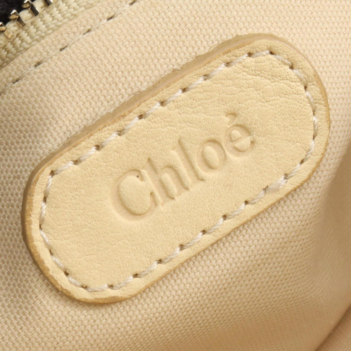 Chloé Ivory Leather Handbag (Pre-Owned)