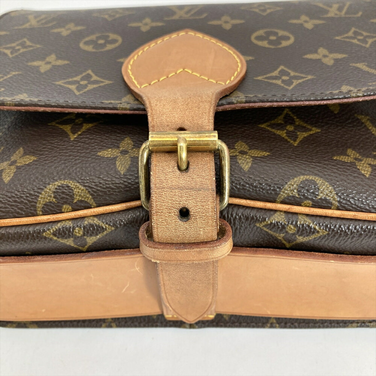 Louis Vuitton Brown Monogram Monogram Shoulder Bag (Pre-Owned)