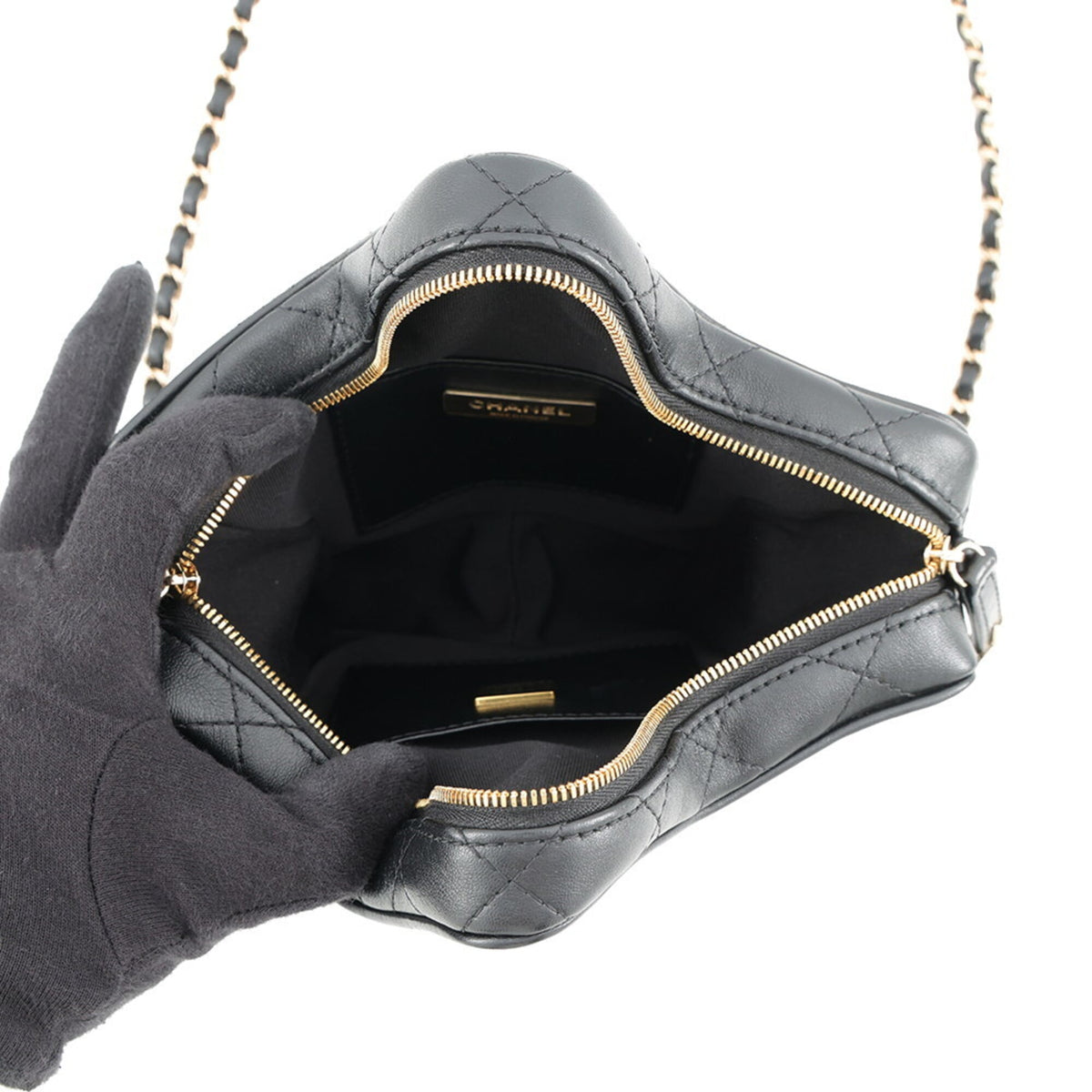 Chanel Black Leather Handbag Shoulder Bag (Pre-Owned)