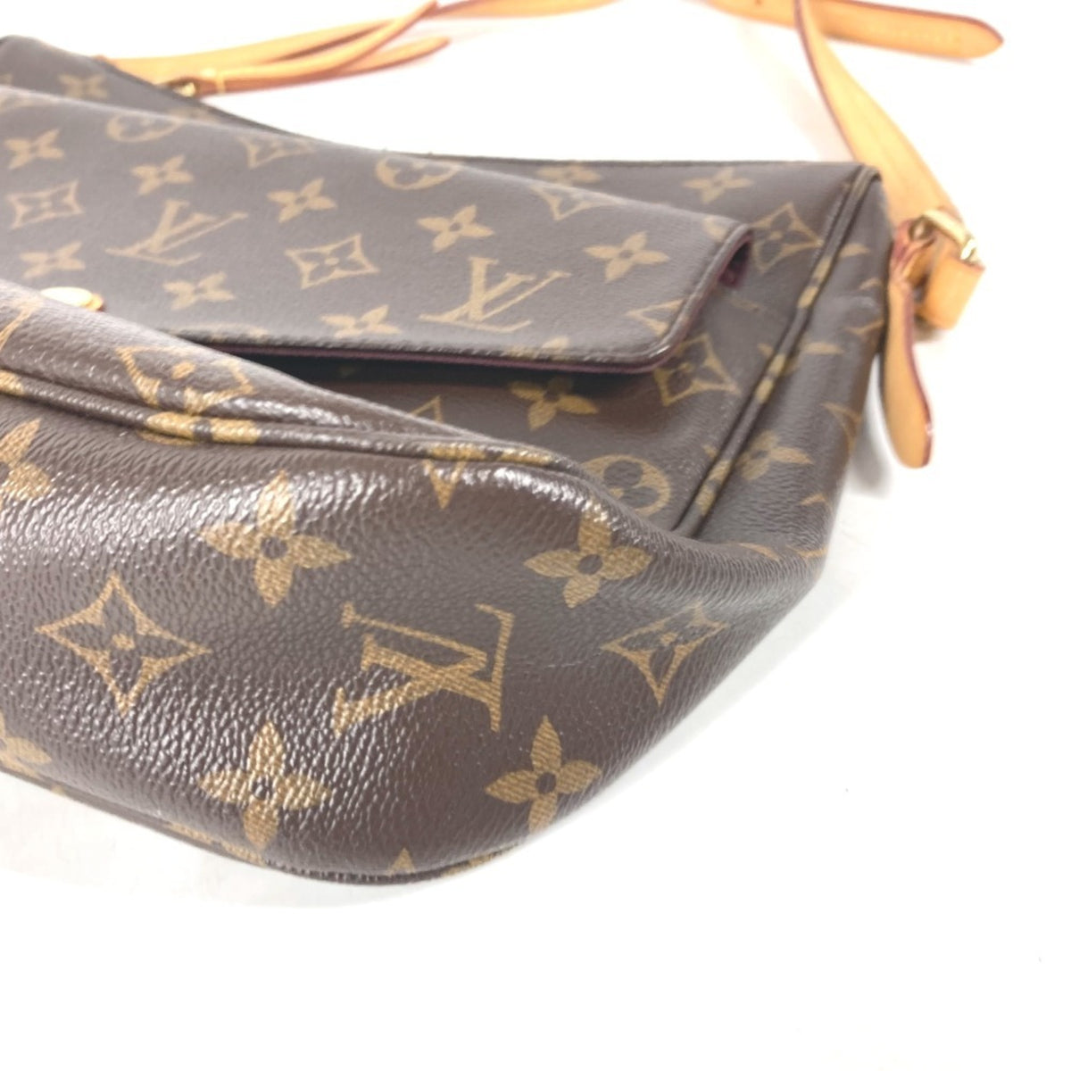 Louis Vuitton Brown Monogram Pochette Shoulder Bag (Pre-Owned)