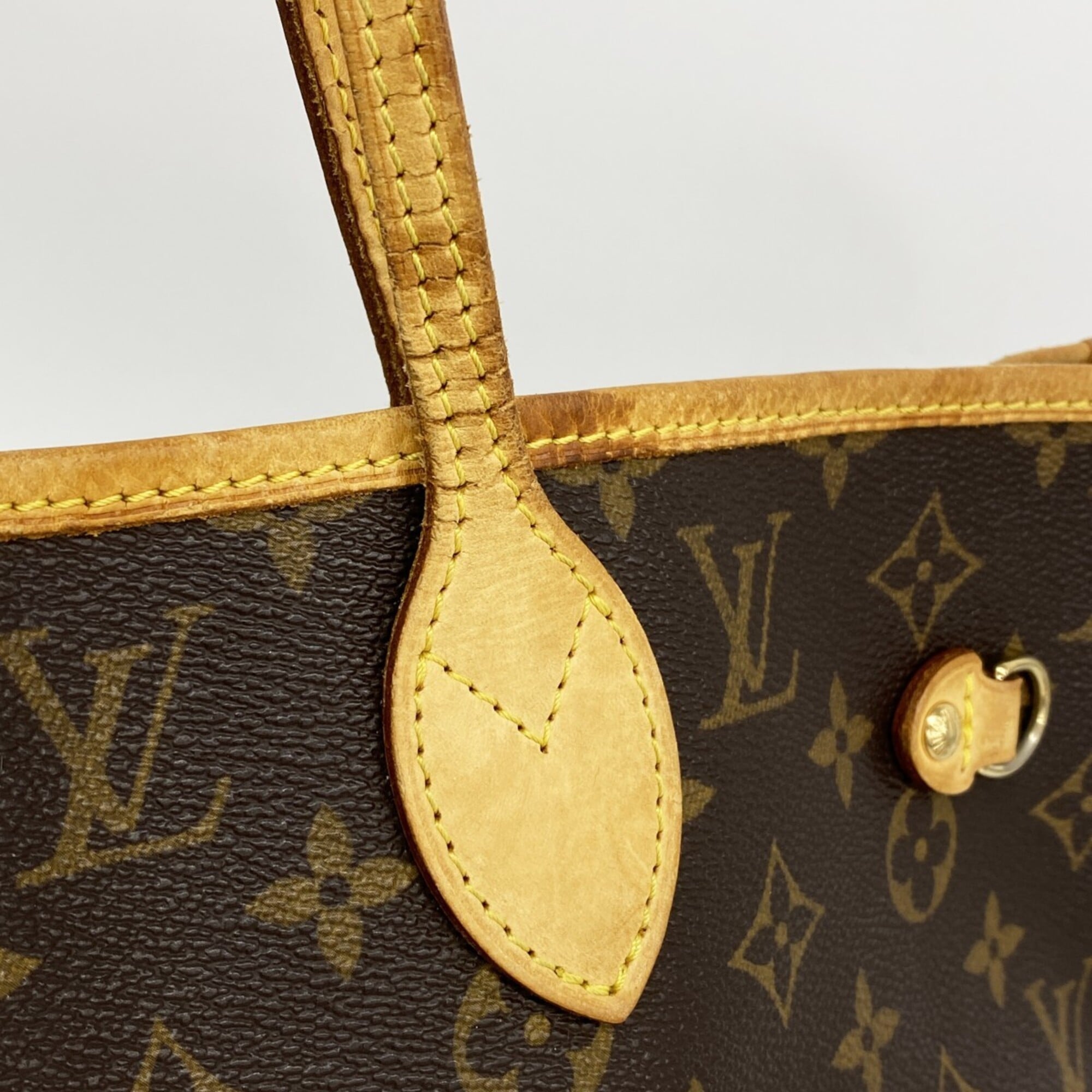 Louis Vuitton Brown Tote Bag (Pre-Owned)