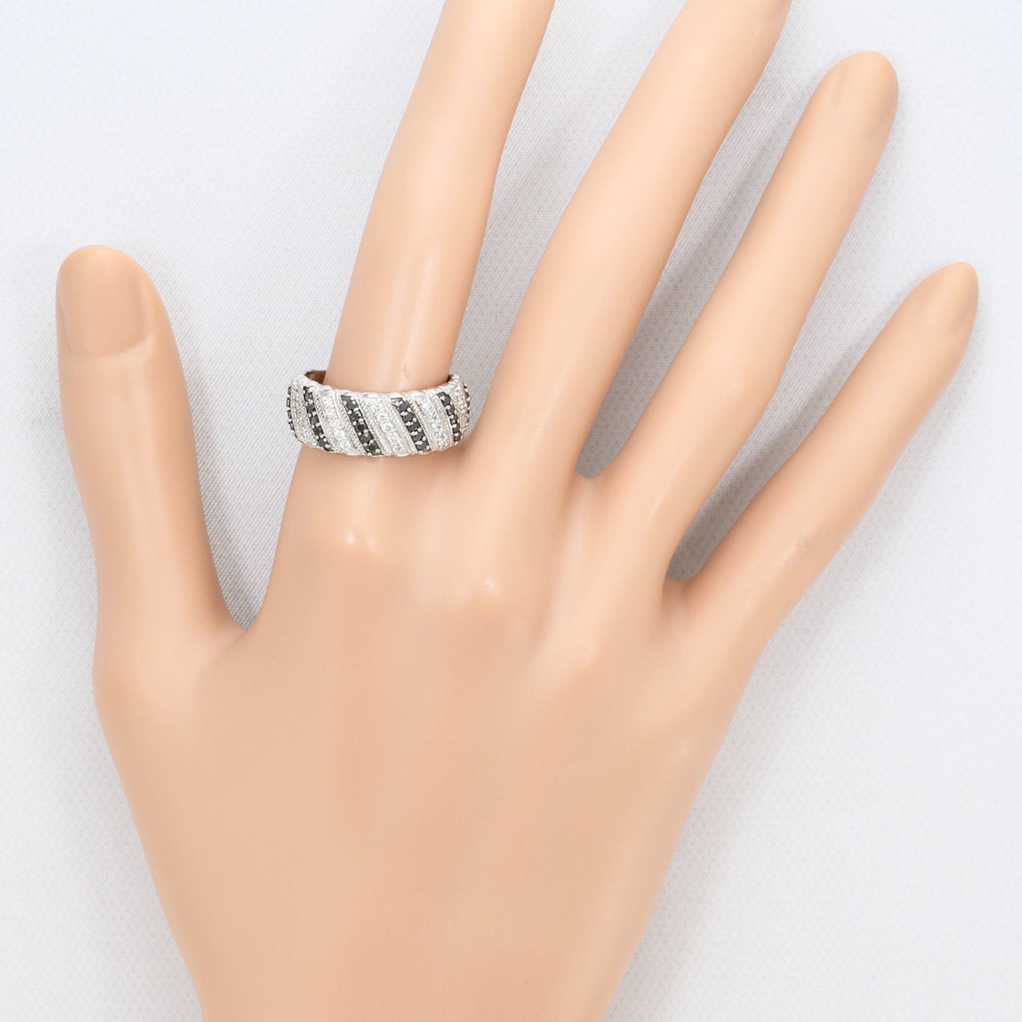 Unbranded Black White Gold Band Ring (Pre-Owned)
