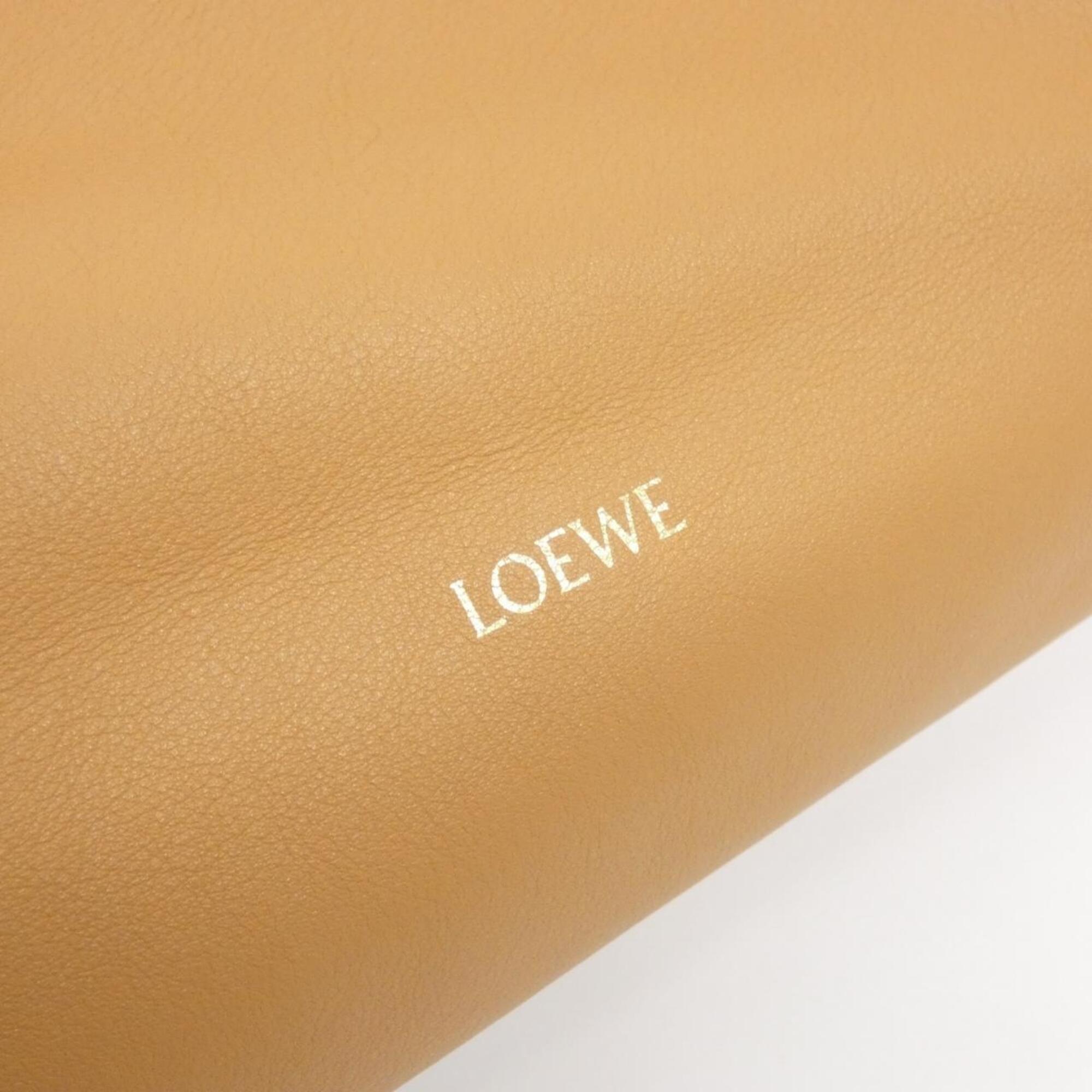 Loewe Beige Leather Handbag (Pre-Owned)