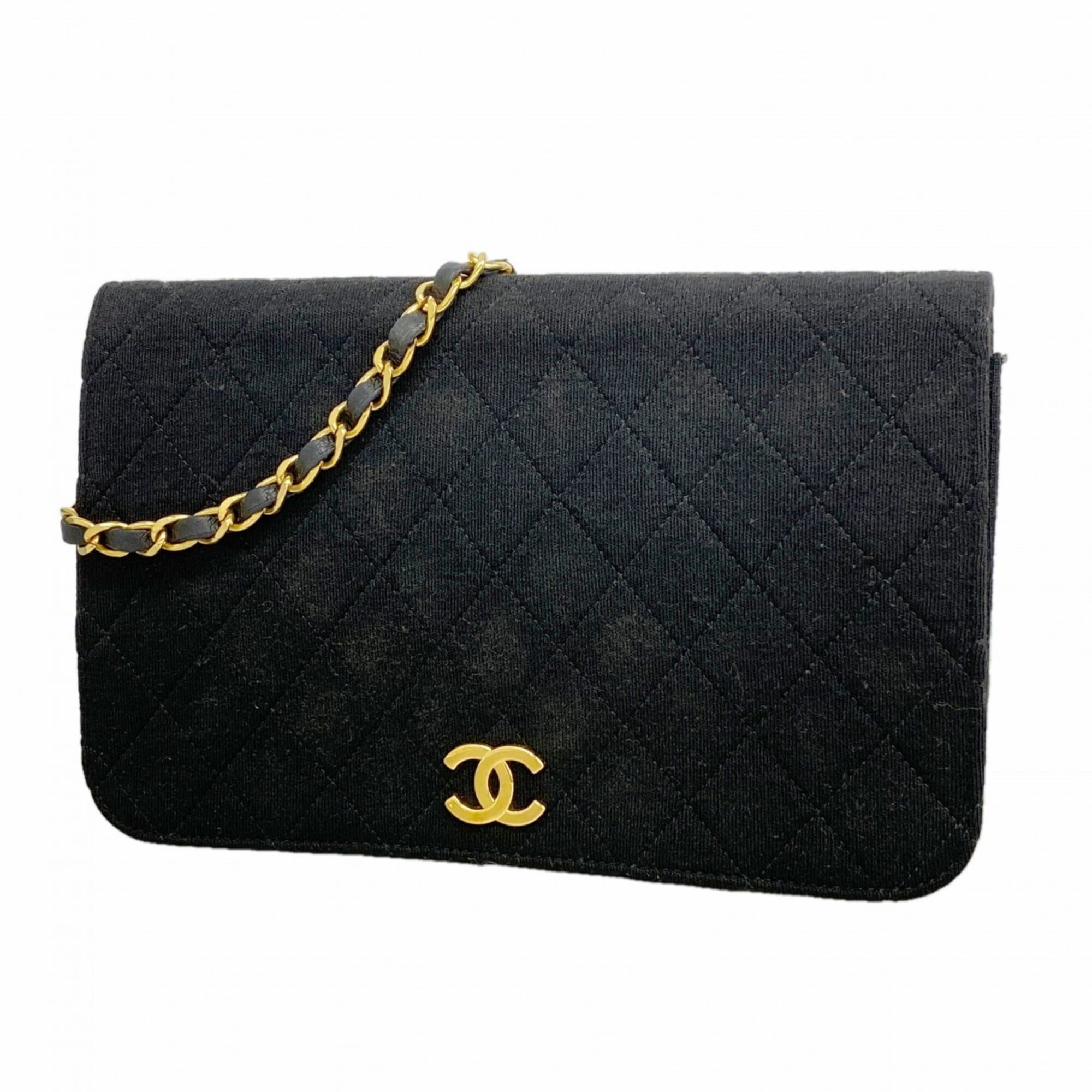 Chanel Black Shoulder Bag (Pre-Owned)