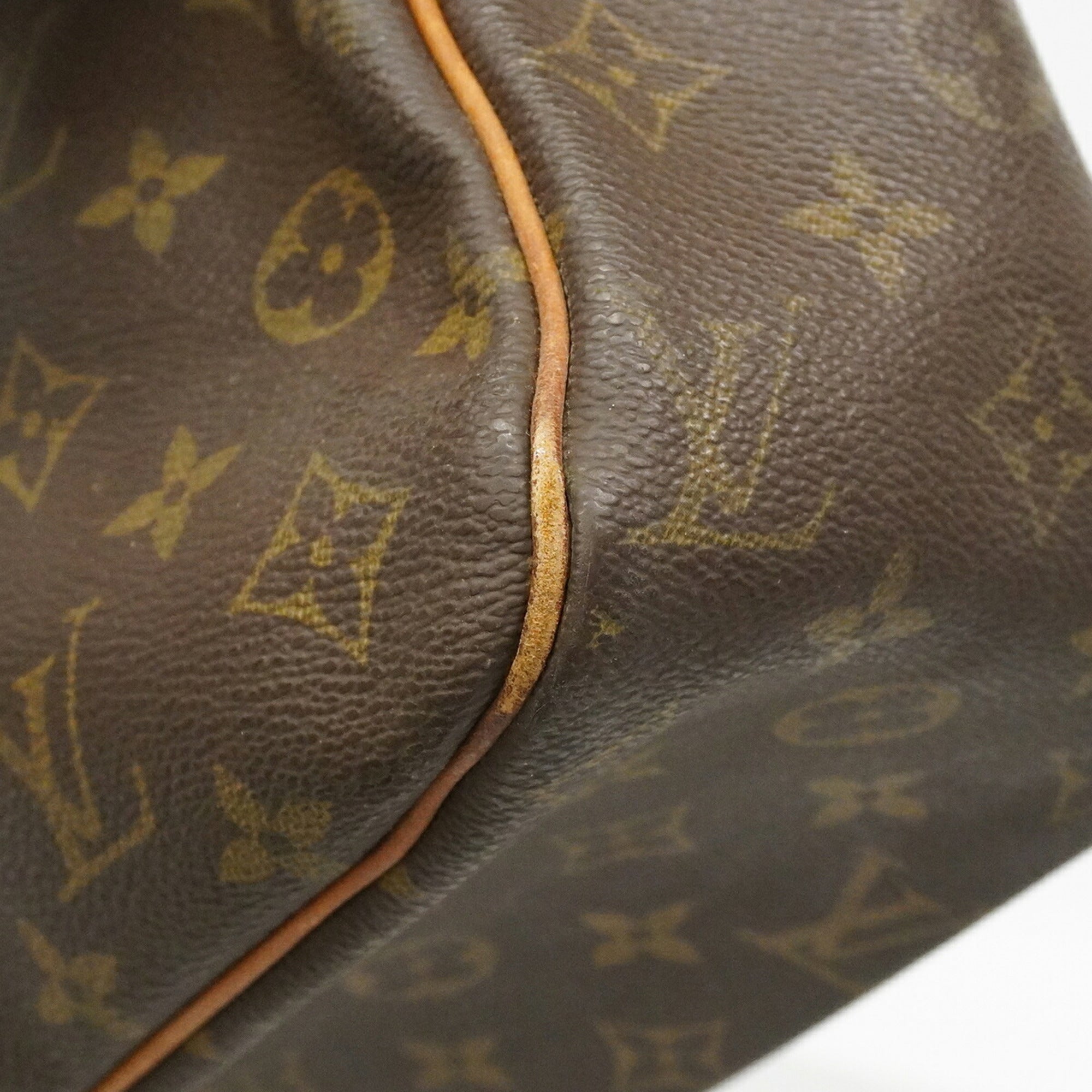 Louis Vuitton Brown Shoulder Bag (Pre-Owned)