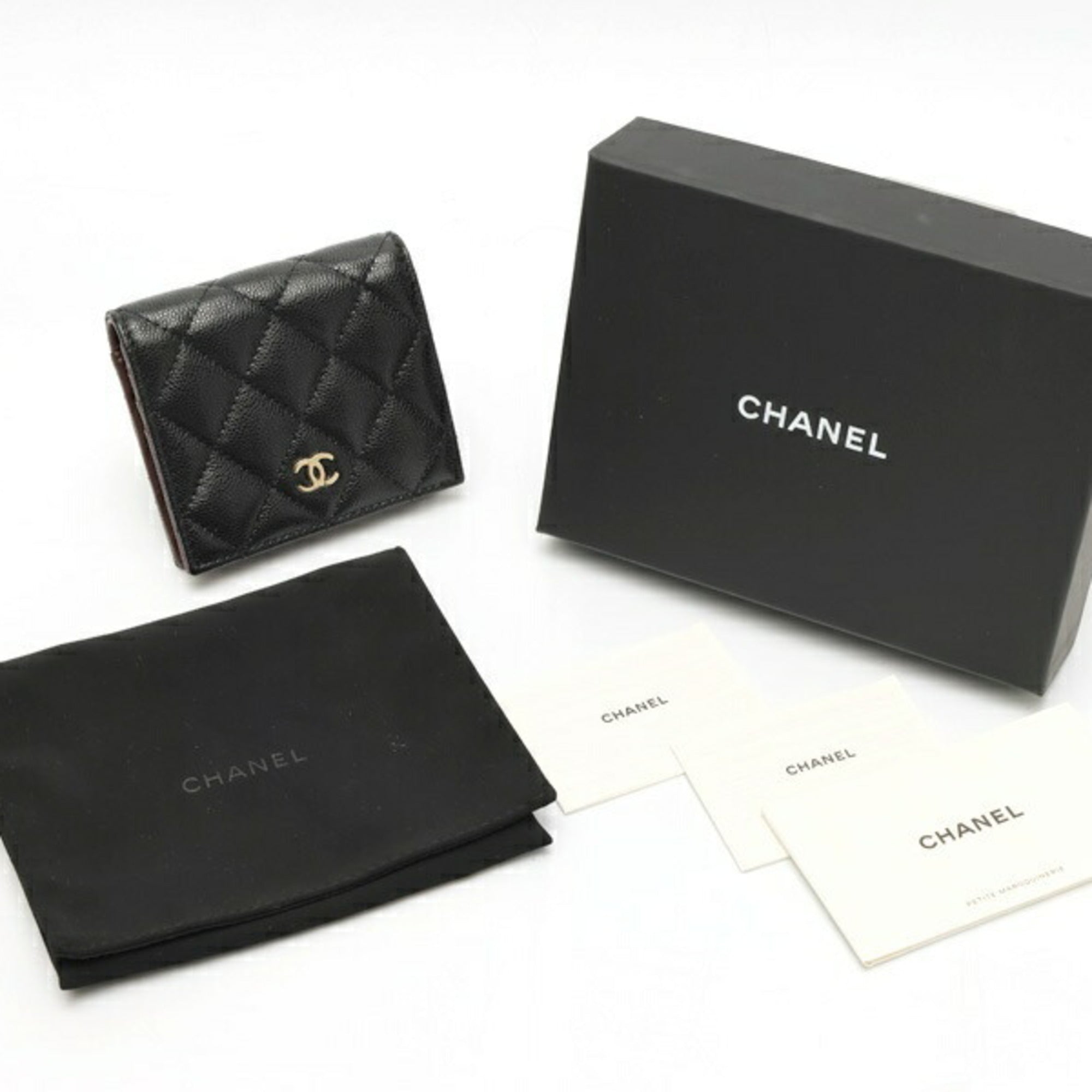 Chanel Matelasse Black Grained Calfskin Wallet (Bi-Fold) (Pre-Owned)