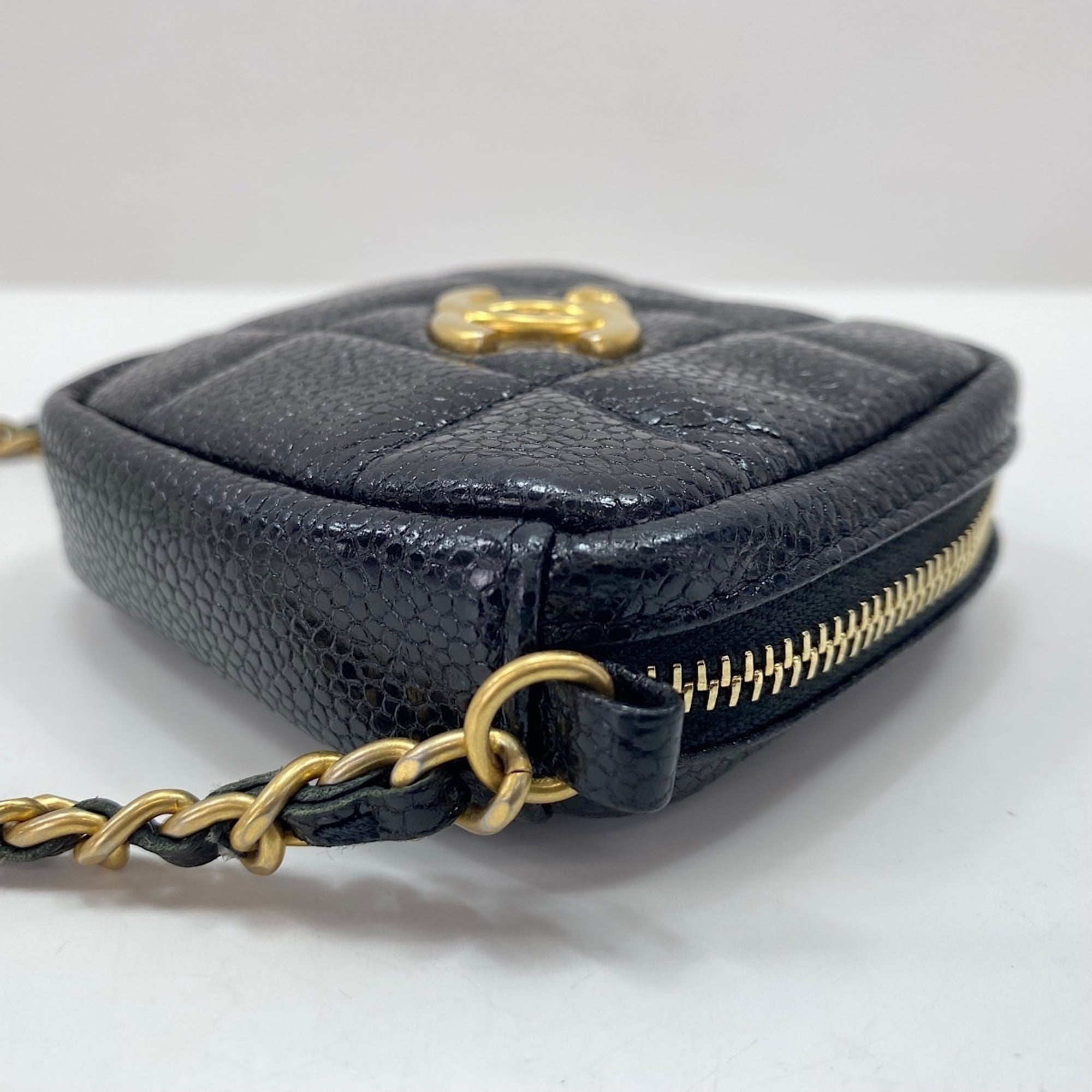 Chanel Black Shoulder Bag (Pre-Owned)