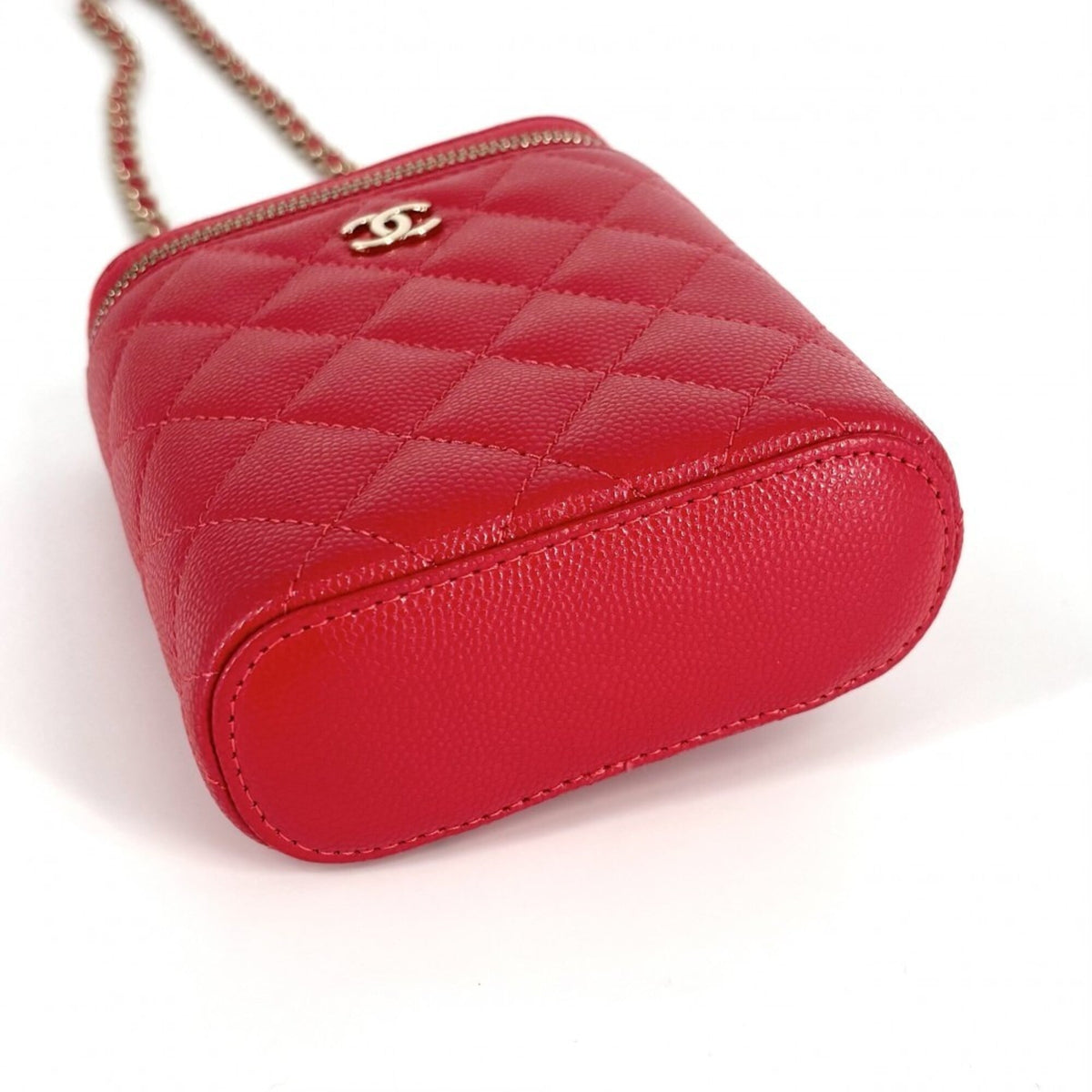 Chanel Matelasse Red Color Grained Calfskin Pochette Shoulder Bag (Pre-Owned)