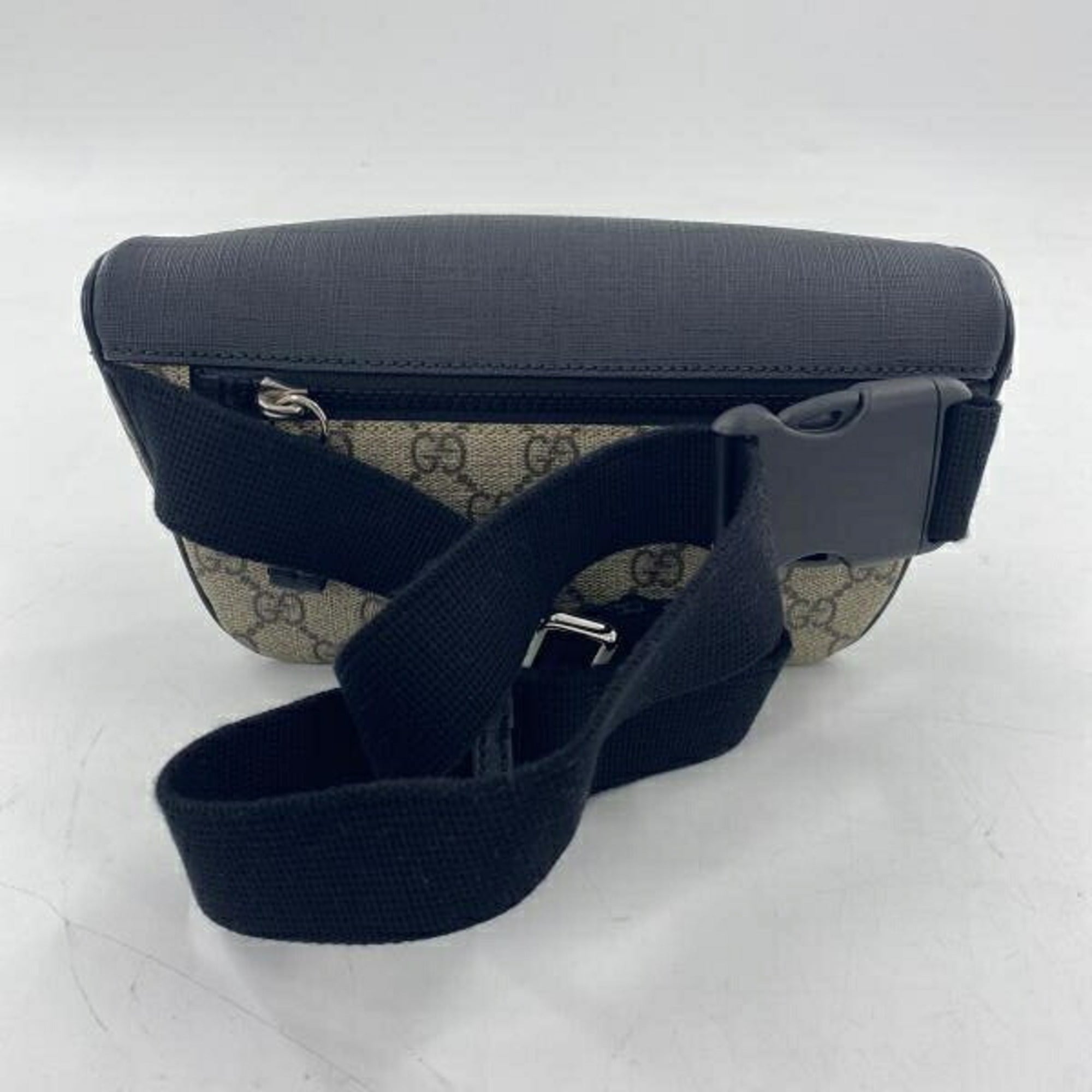 Gucci Black Charcoal Gray Gg Supreme Sling Bag (Pre-Owned)