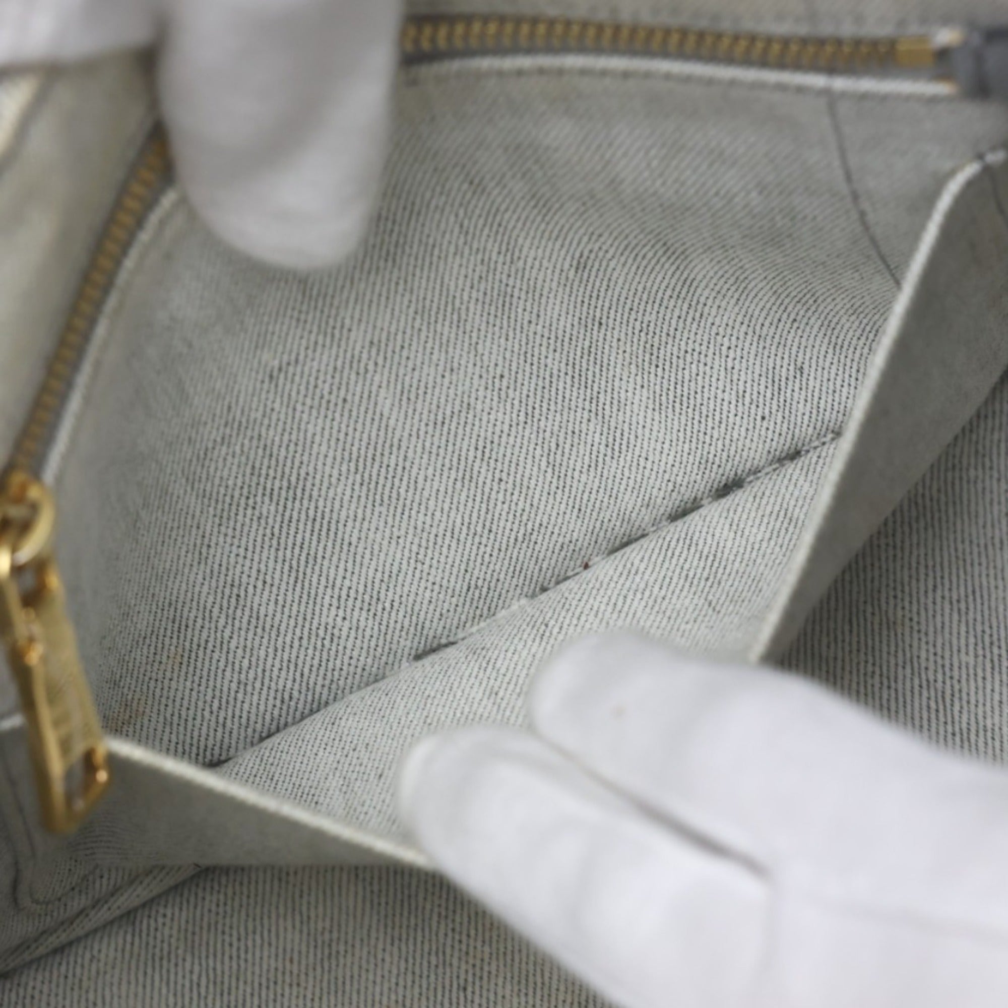Prada White Canvas Tote Bag (Pre-Owned)