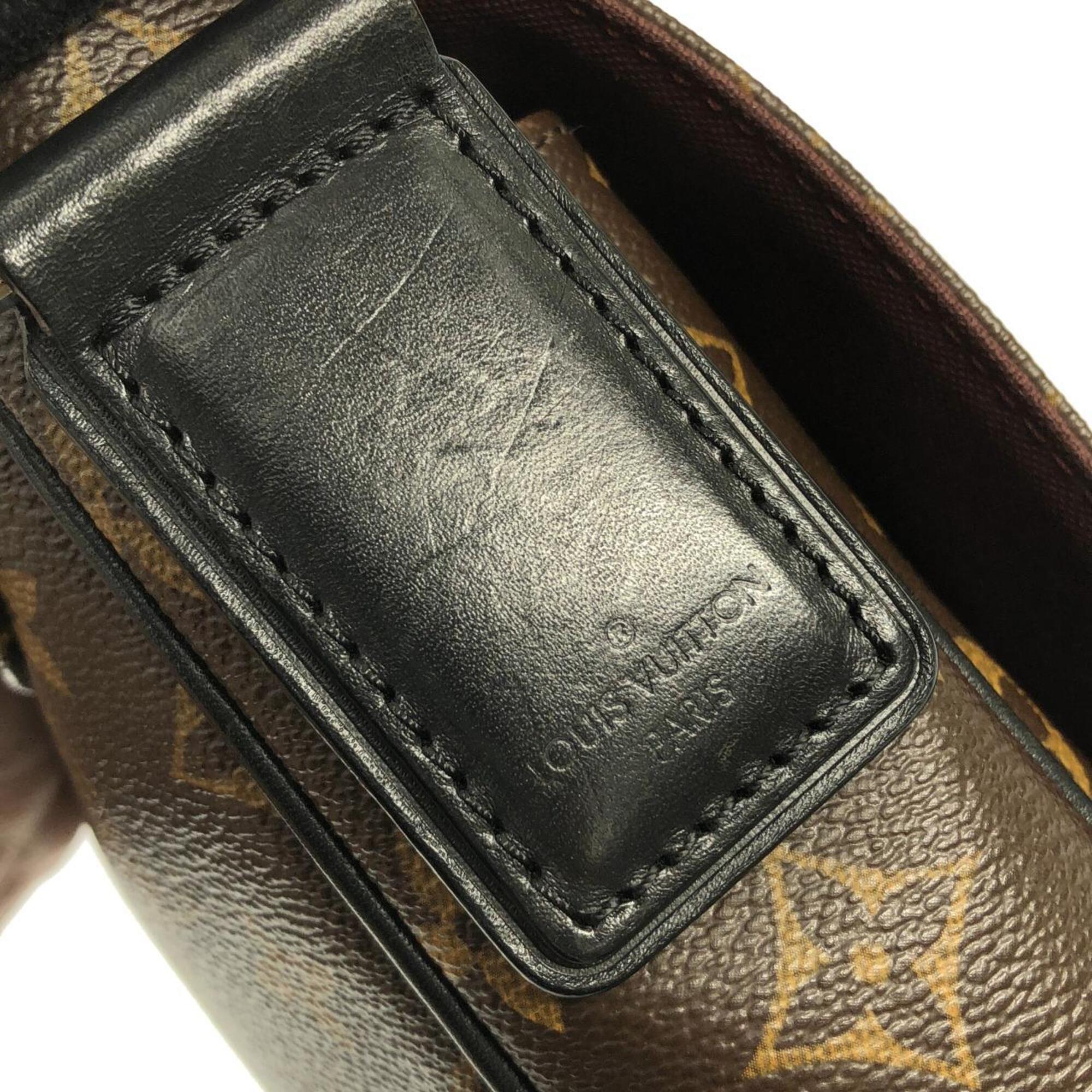 Louis Vuitton Brown Coated Canvas Shoulder Bag (Pre-Owned)