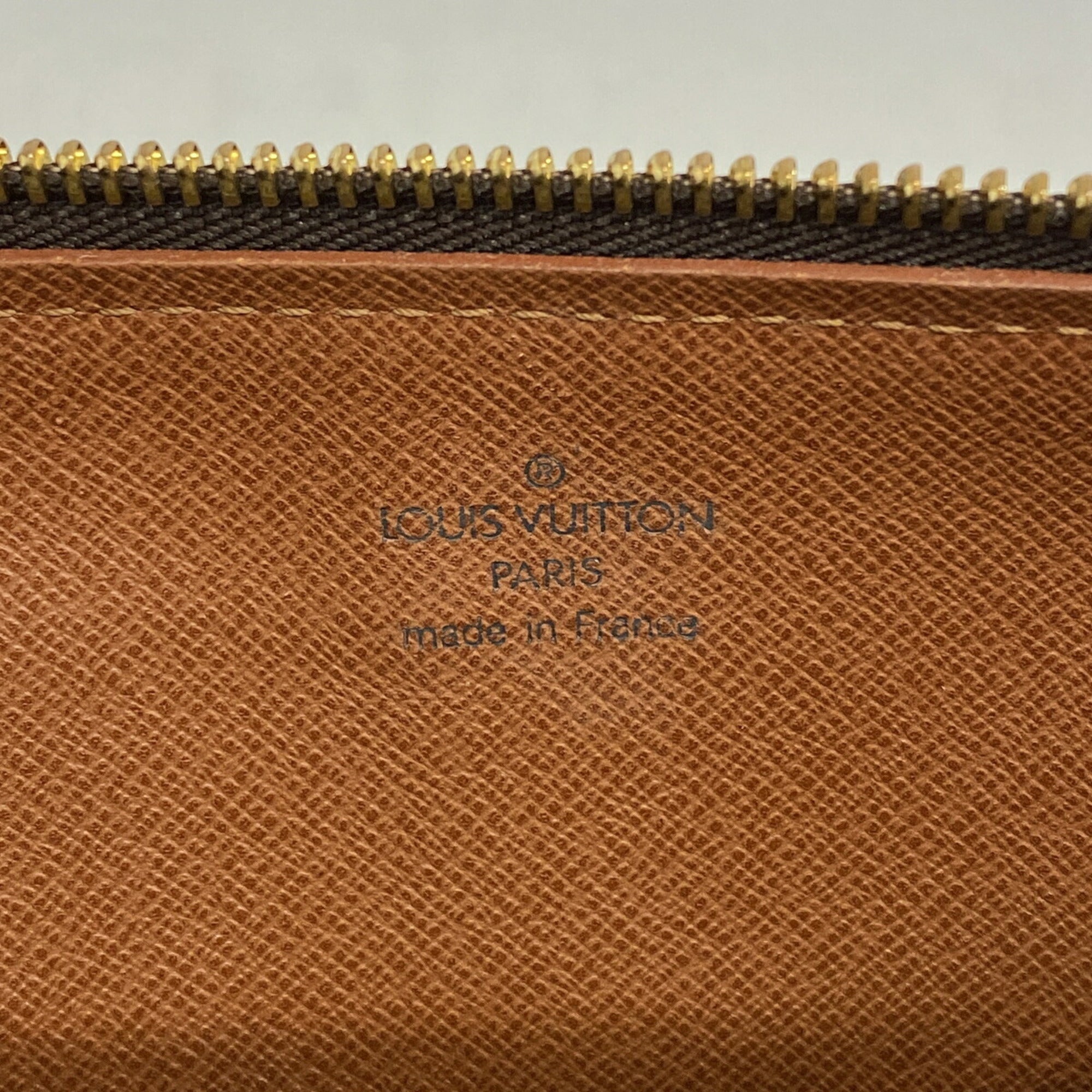 Louis Vuitton Brown Handbag (Pre-Owned)