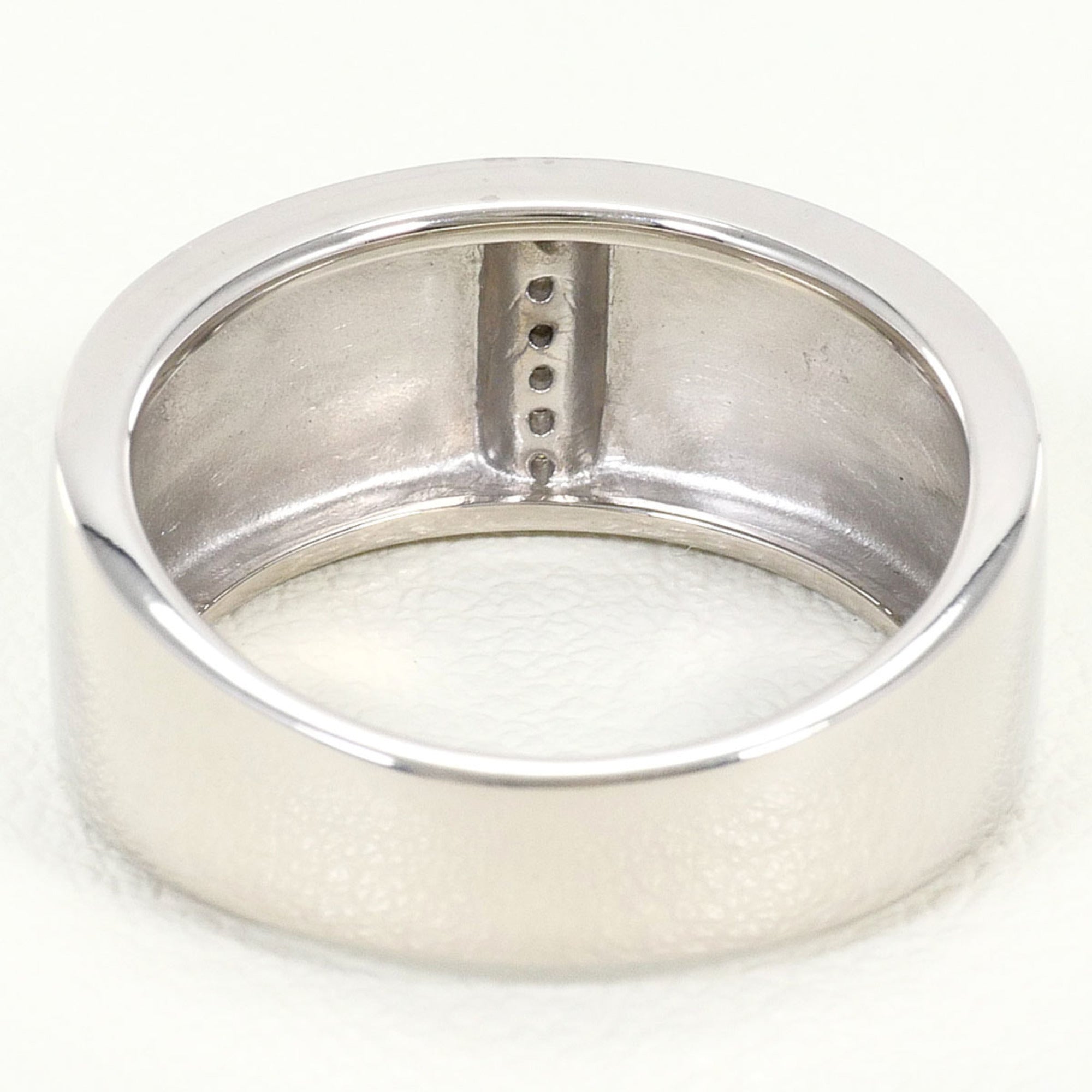Unbranded White Gold White Gold (18K) Band Ring (Pre-Owned)