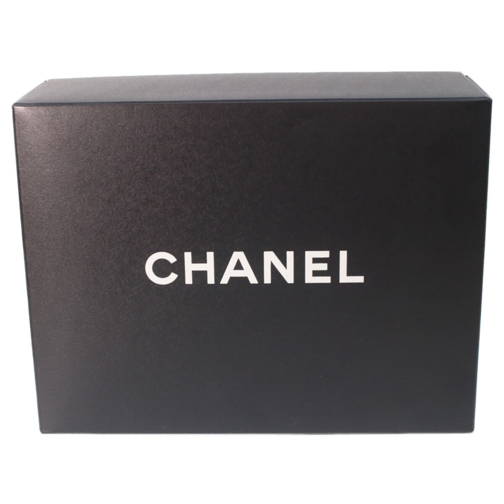 Chanel Beige Leather Shoulder Bag (Pre-Owned)