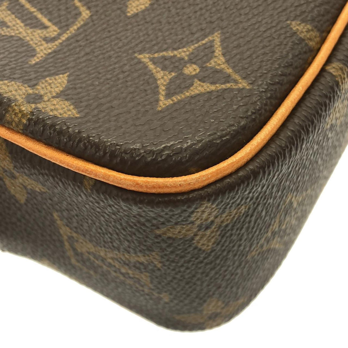 Louis Vuitton Marron Coated Canvas Pochette Shoulder Bag (Pre-Owned)