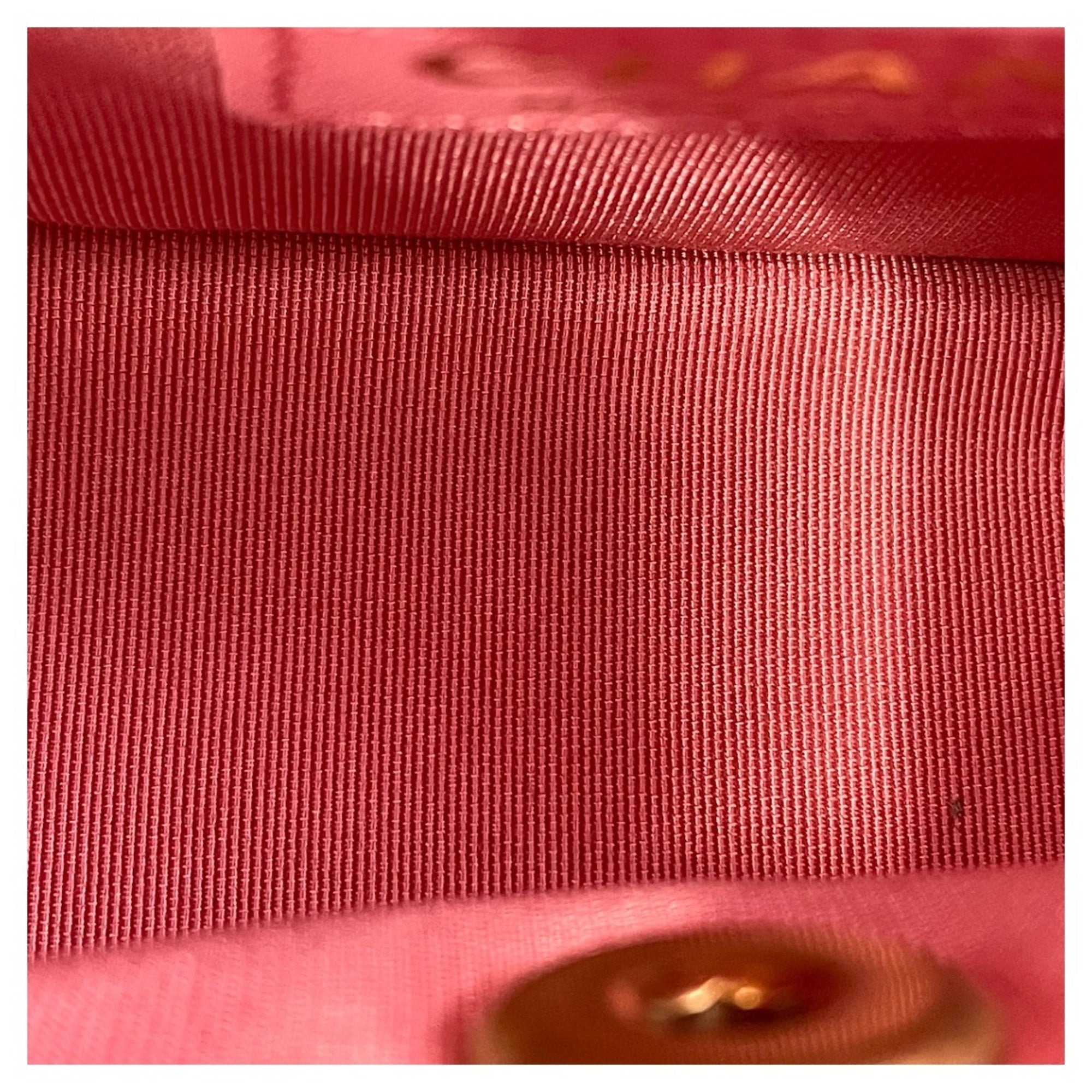 Chanel Pink Shoulder Bag (Pre-Owned)