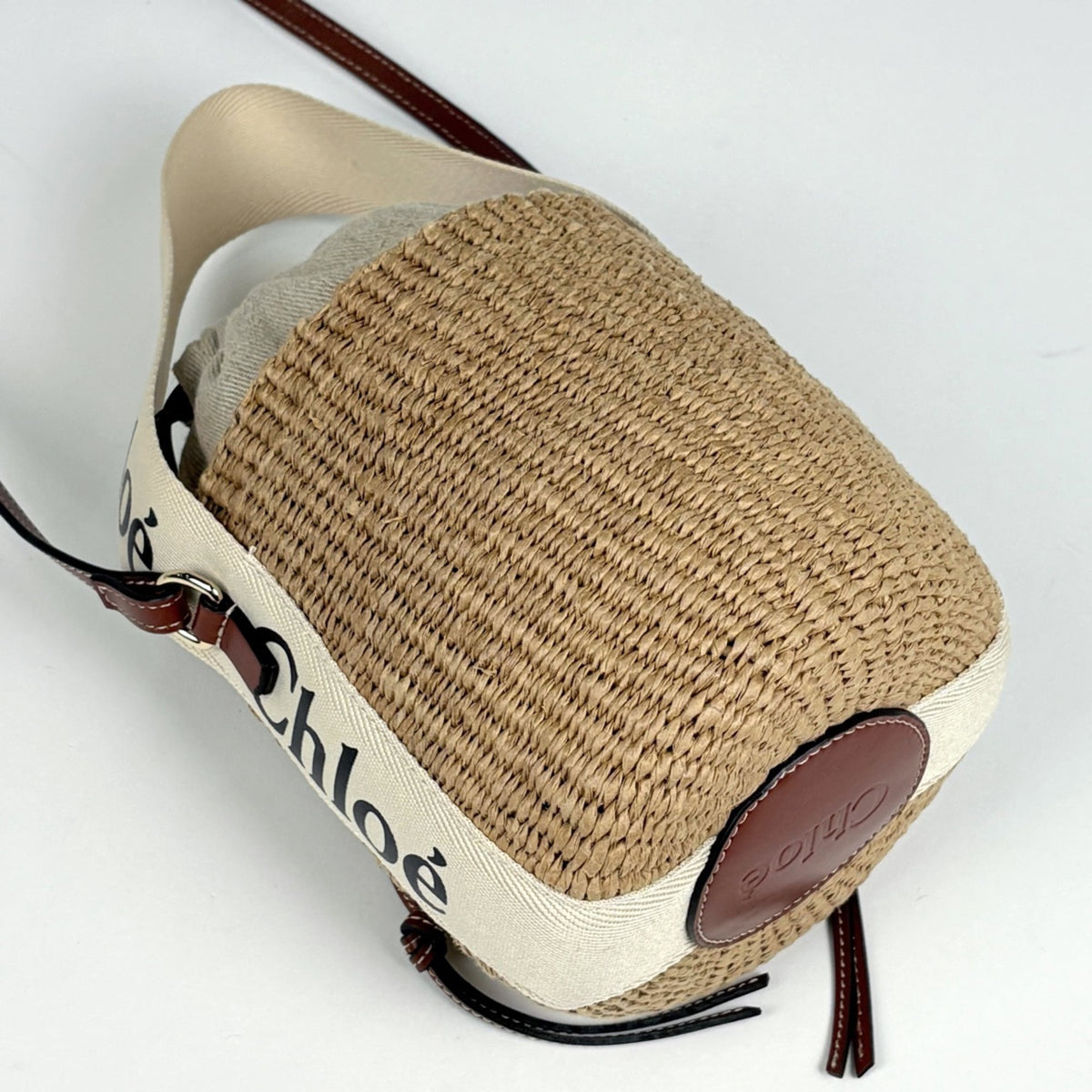 Chloé Beige Canvas Paper Basket Handbag (Pre-Owned)