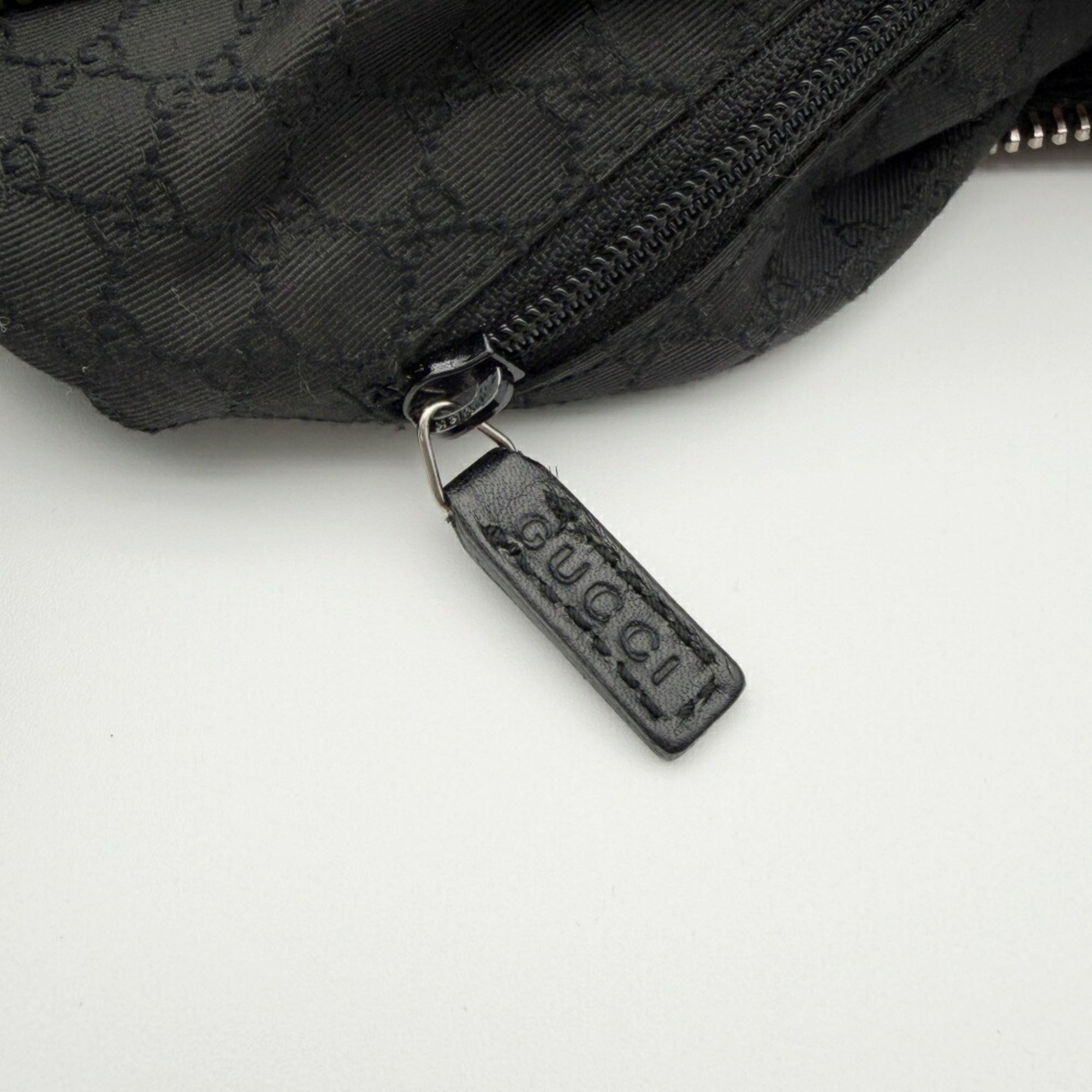 Gucci Black Denim Leather Shoulder Bag (Pre-Owned)
