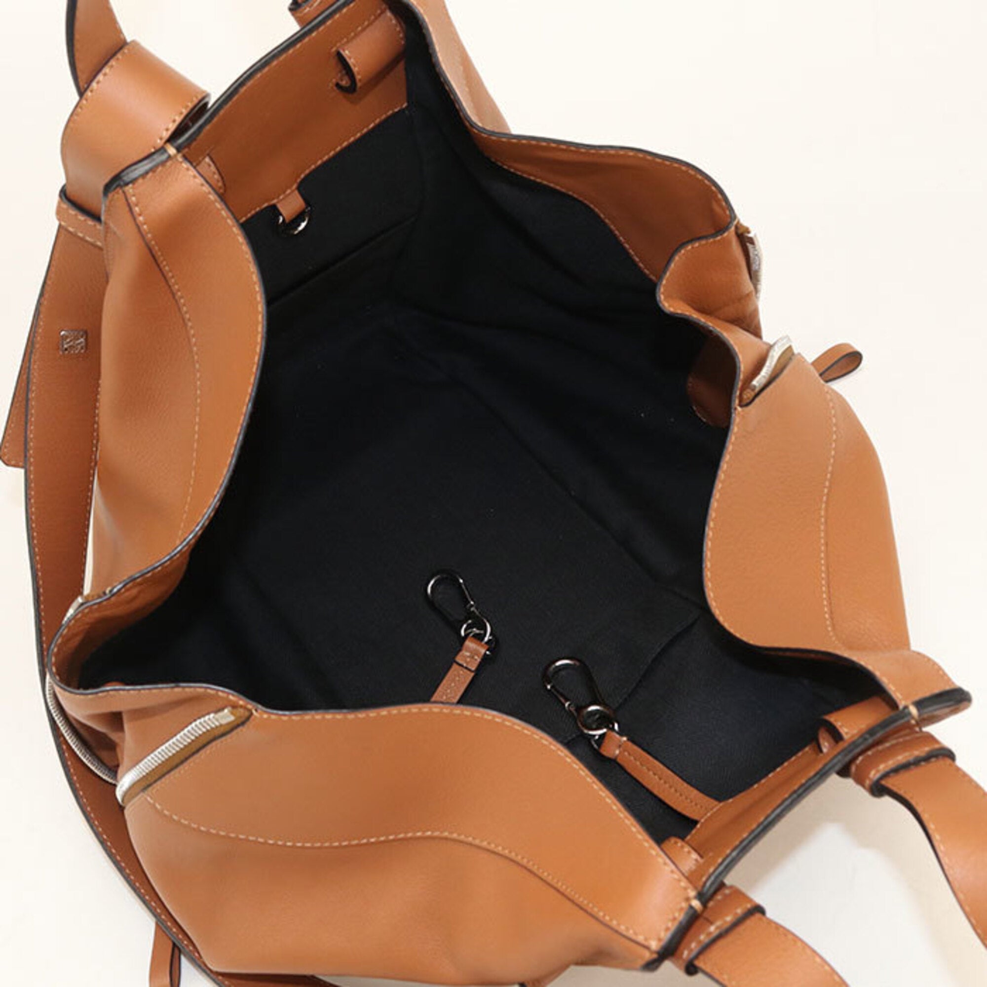 Loewe Brown Leather Handbag (Pre-Owned)