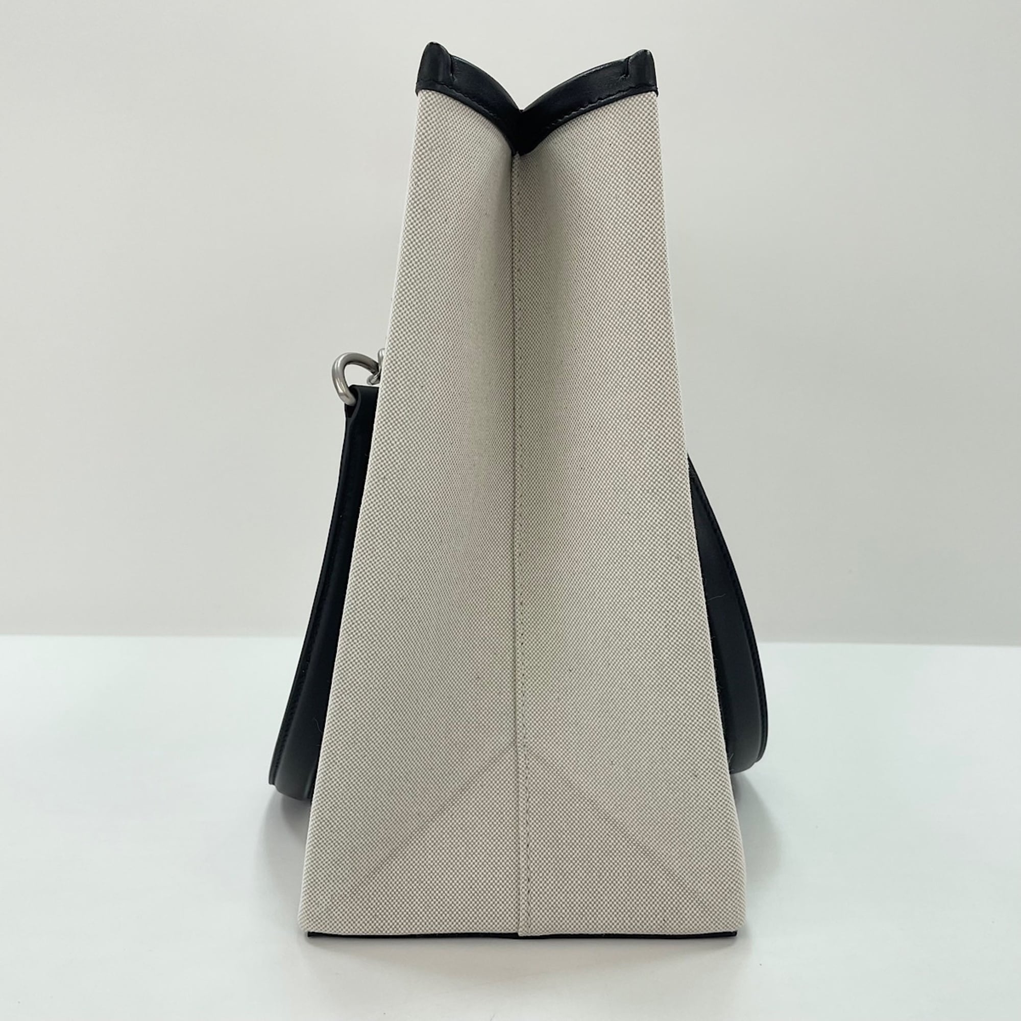 Balenciaga White Tote Bag (Pre-Owned)