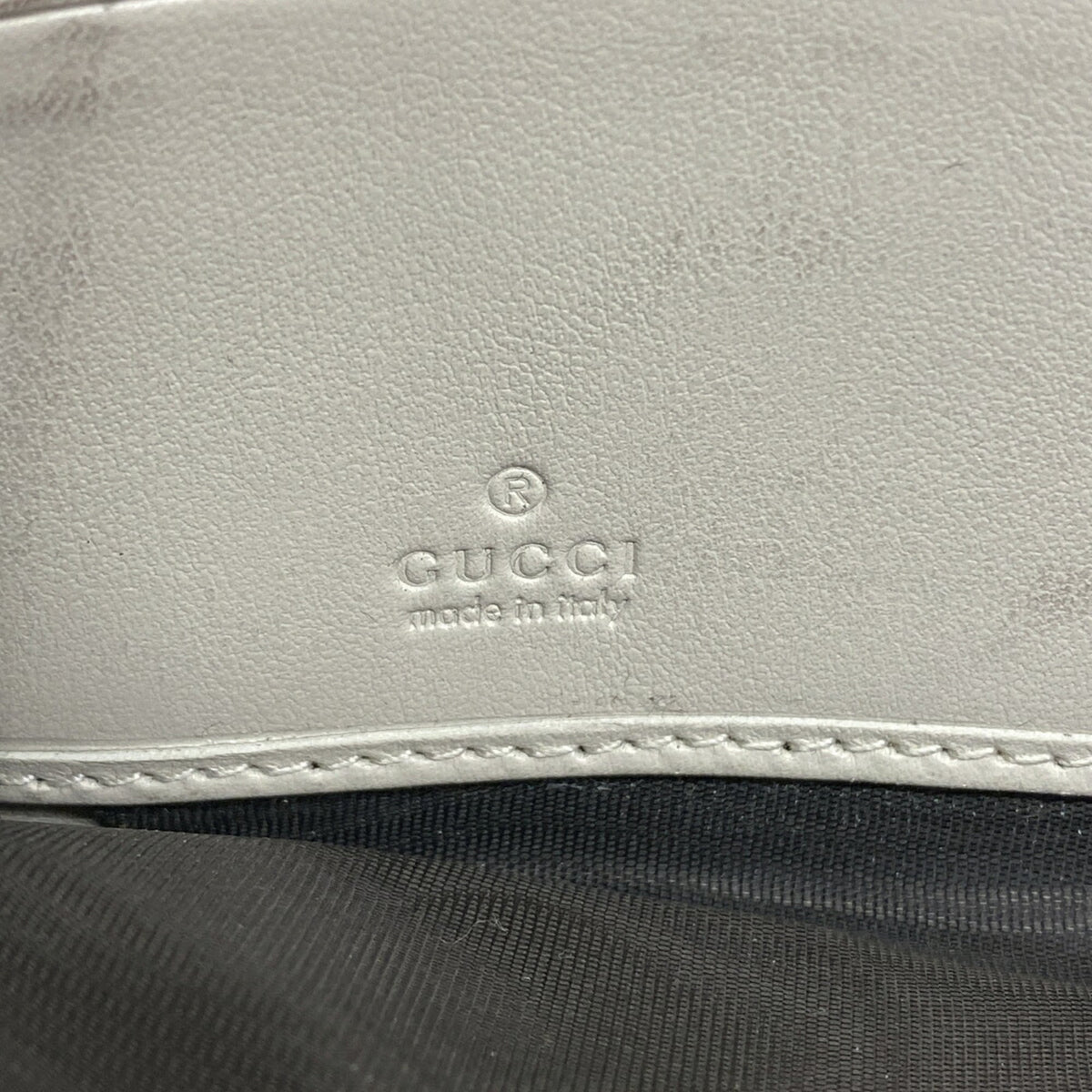 Gucci Ivory Leather Long Wallet (Bi-Fold) (Pre-Owned)