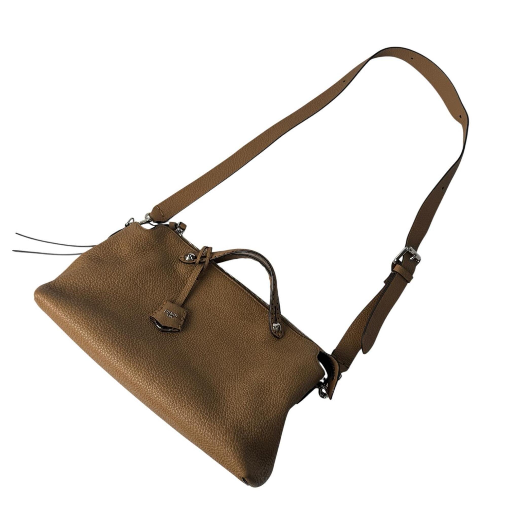 Fendi Brown Leather Handbag Shoulder Bag (Pre-Owned)