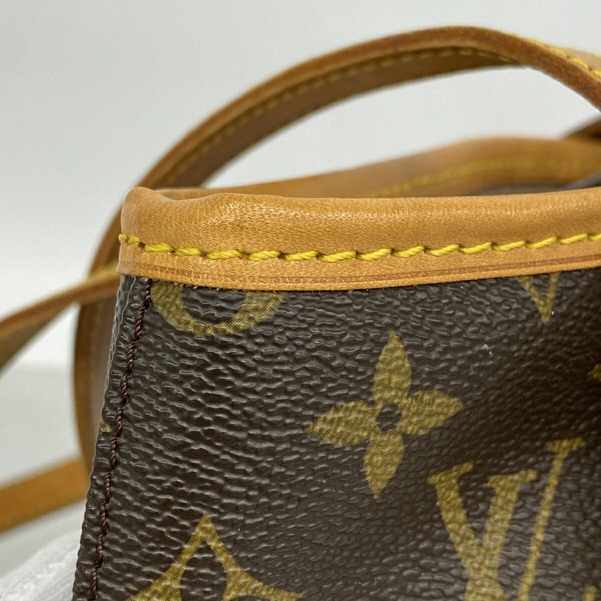 Louis Vuitton Brown Tote Bag (Pre-Owned)