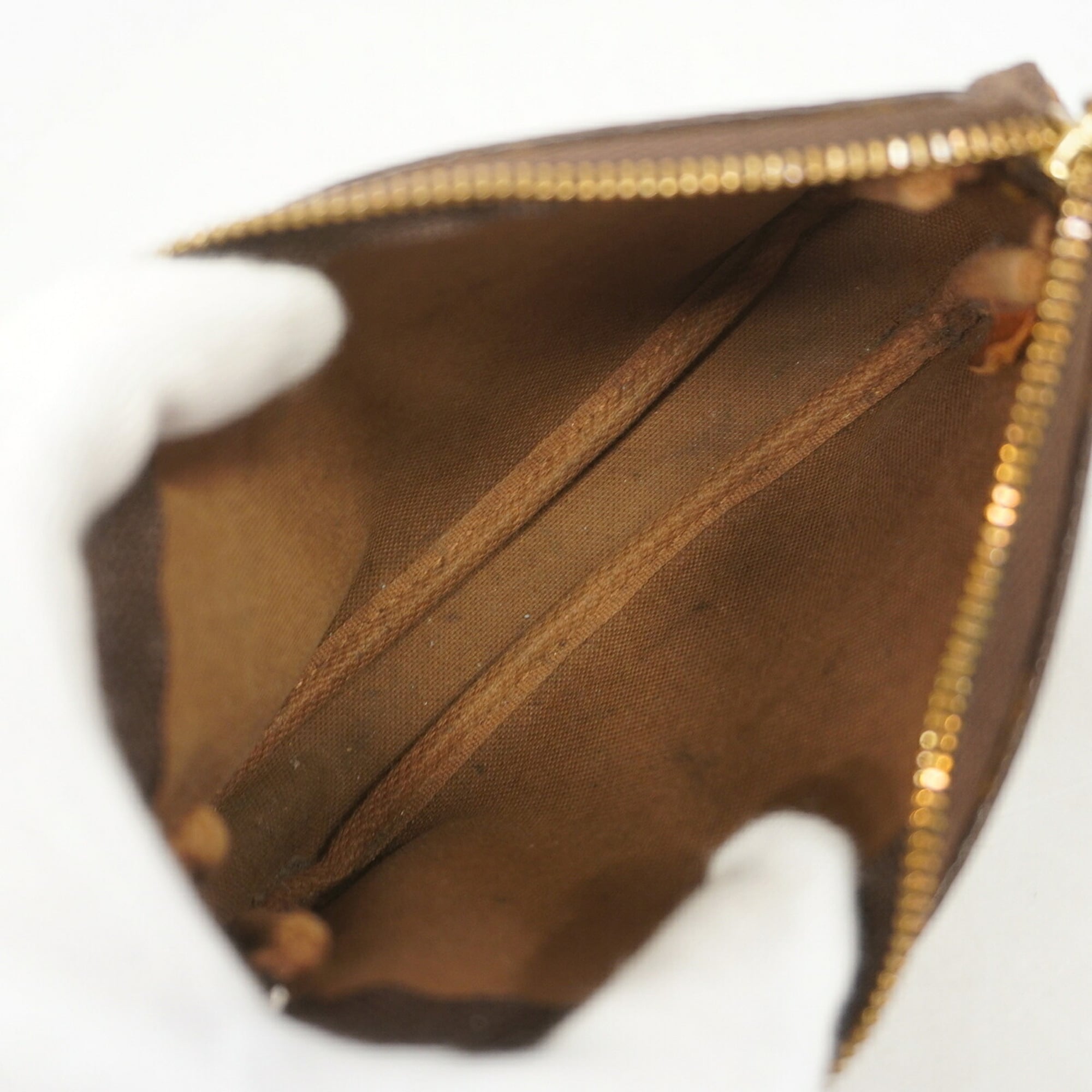 Louis Vuitton Brown Pouch (Pre-Owned)