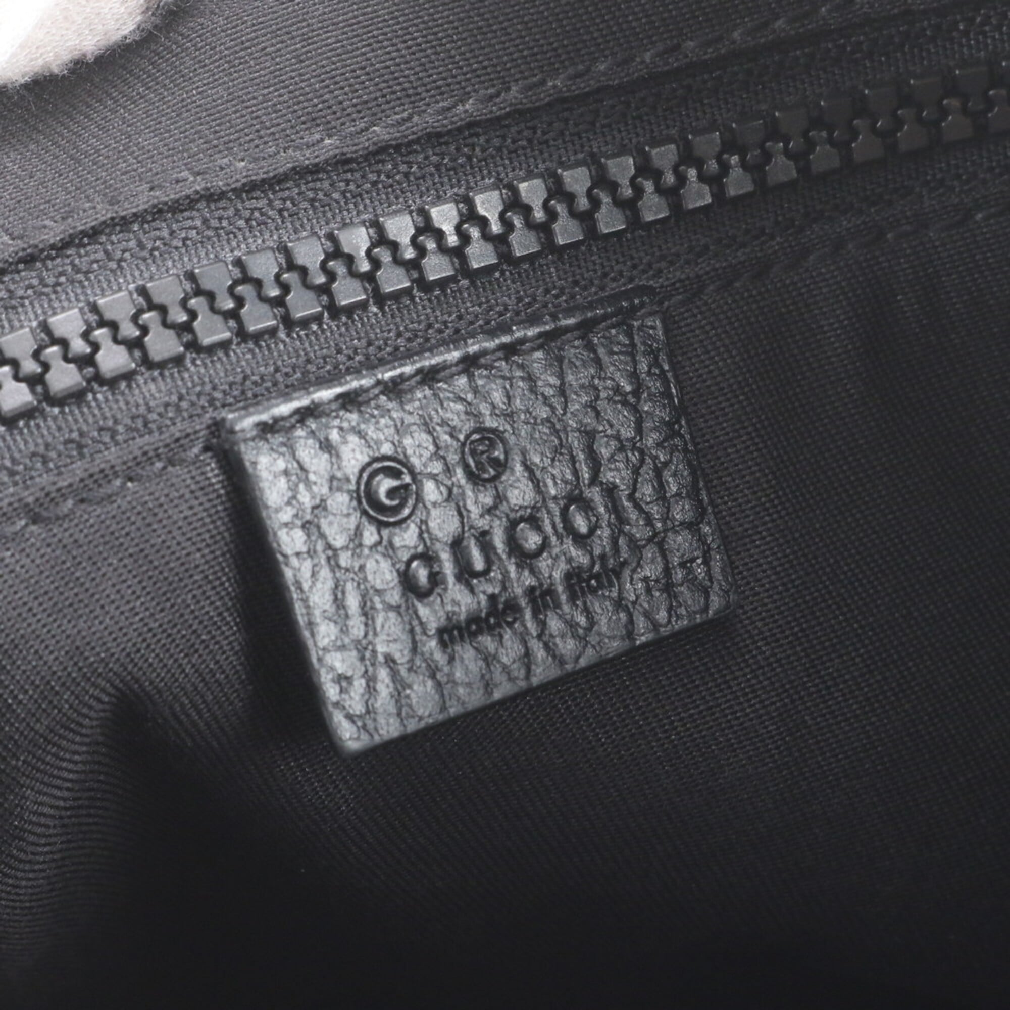 Gucci Black Leather Nylon Messenger Bag Shoulder Bag (Pre-Owned)