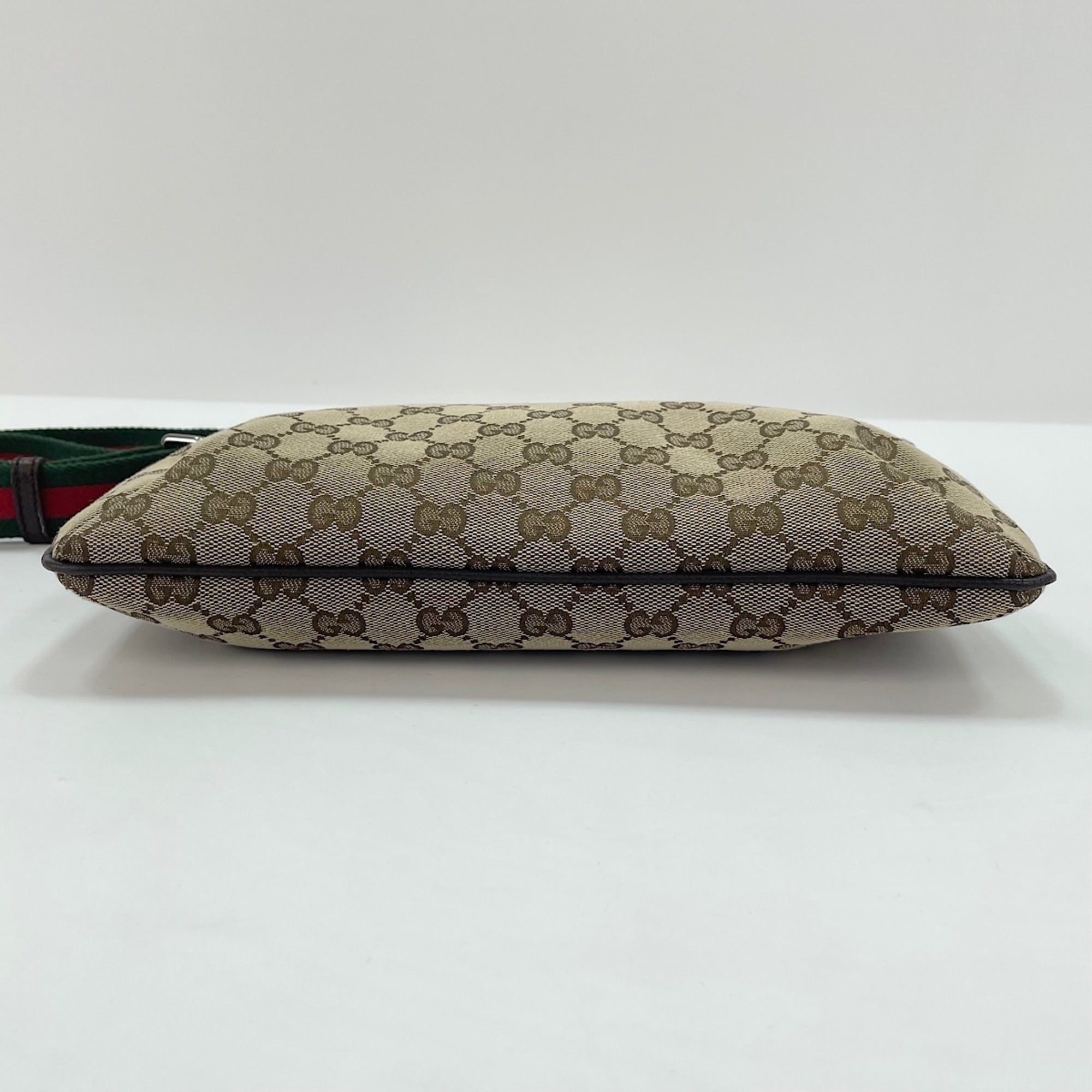 Gucci Beige Shoulder Bag (Pre-Owned)