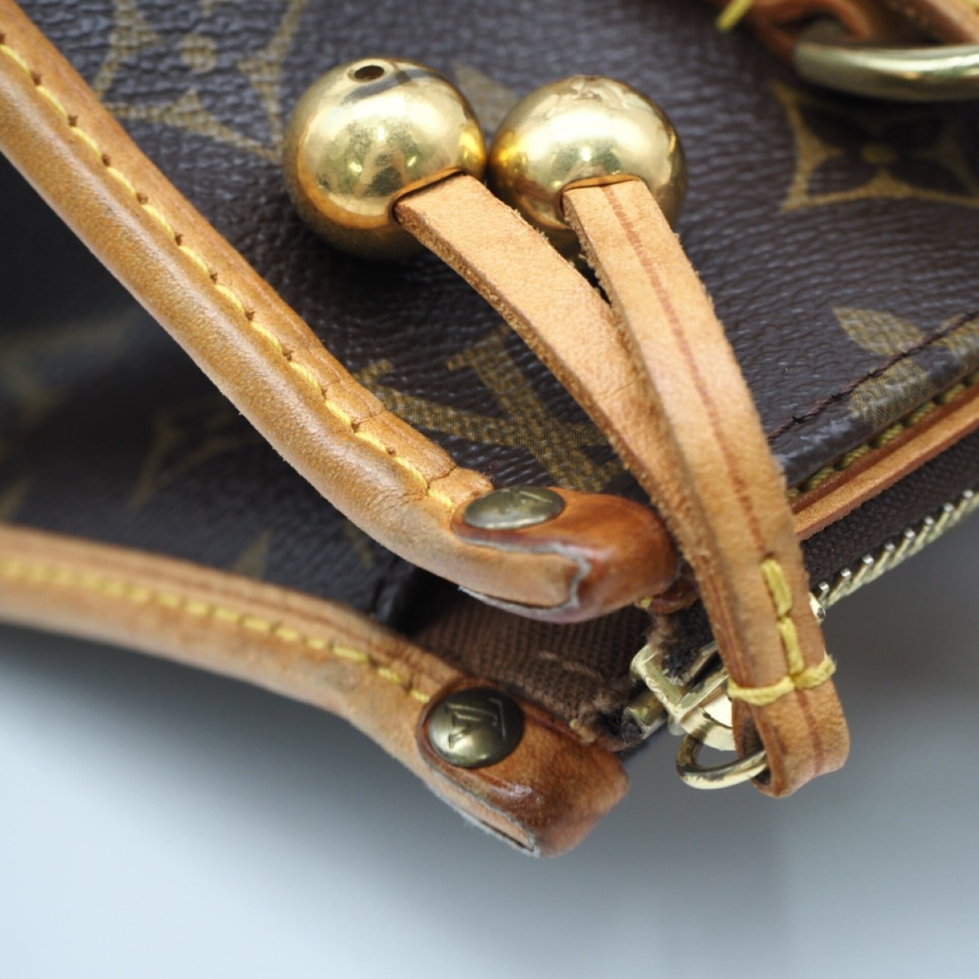 Louis Vuitton Monogram Brown Coated Canvas Leather Handbag (Pre-Owned)