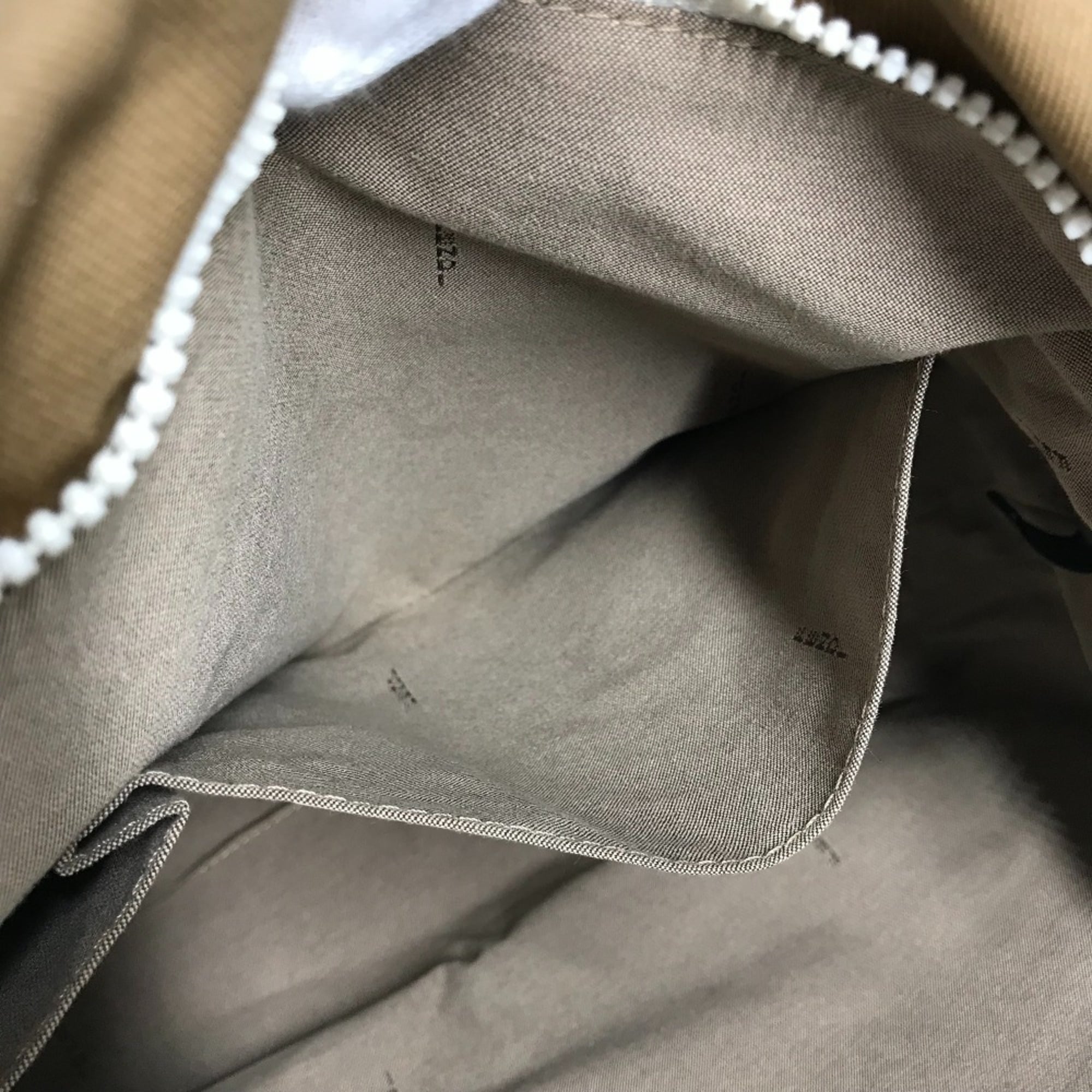 Fendi Beige White Canvas Rubber Shoulder Bag Tote Bag (Pre-Owned)