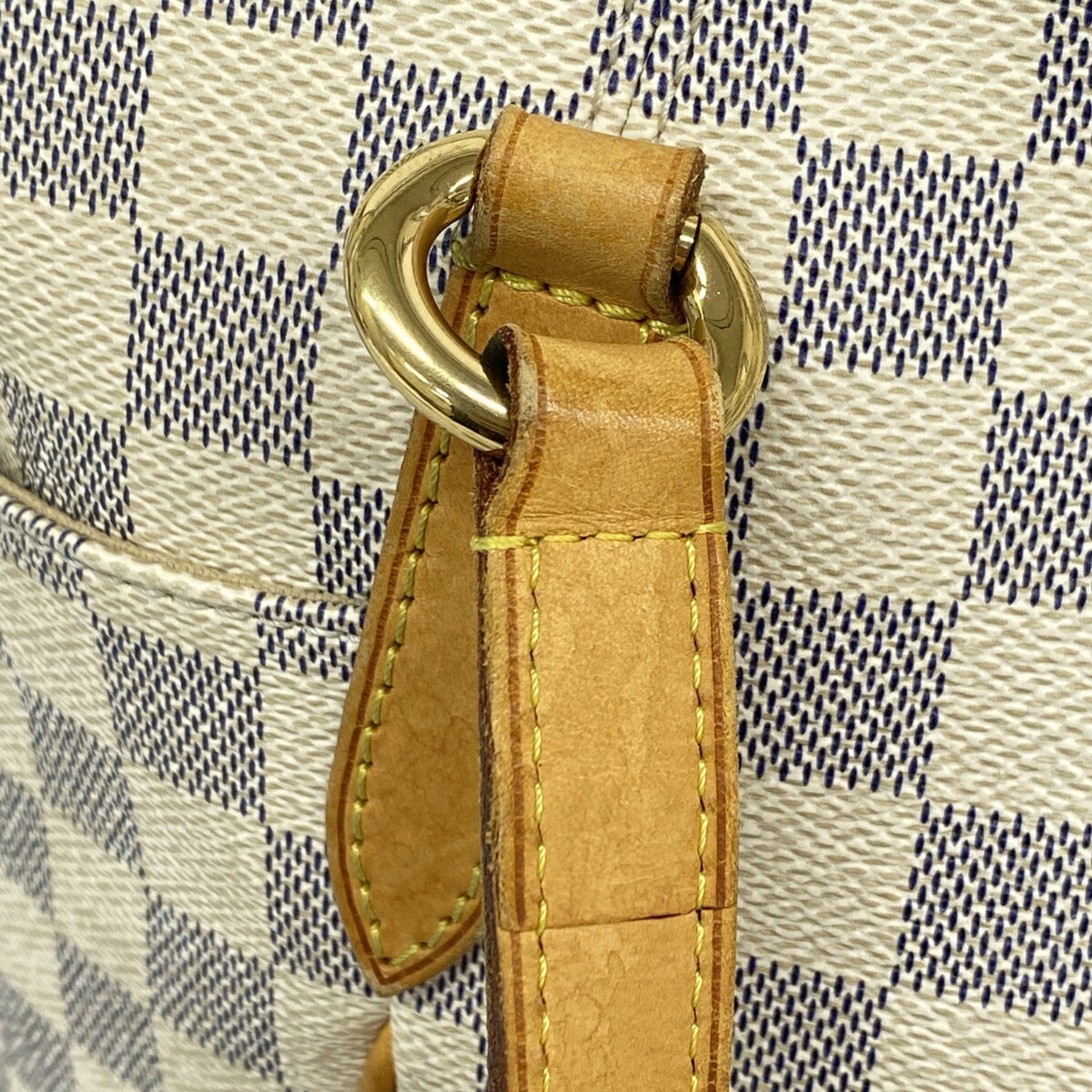Louis Vuitton White Tote Bag (Pre-Owned)